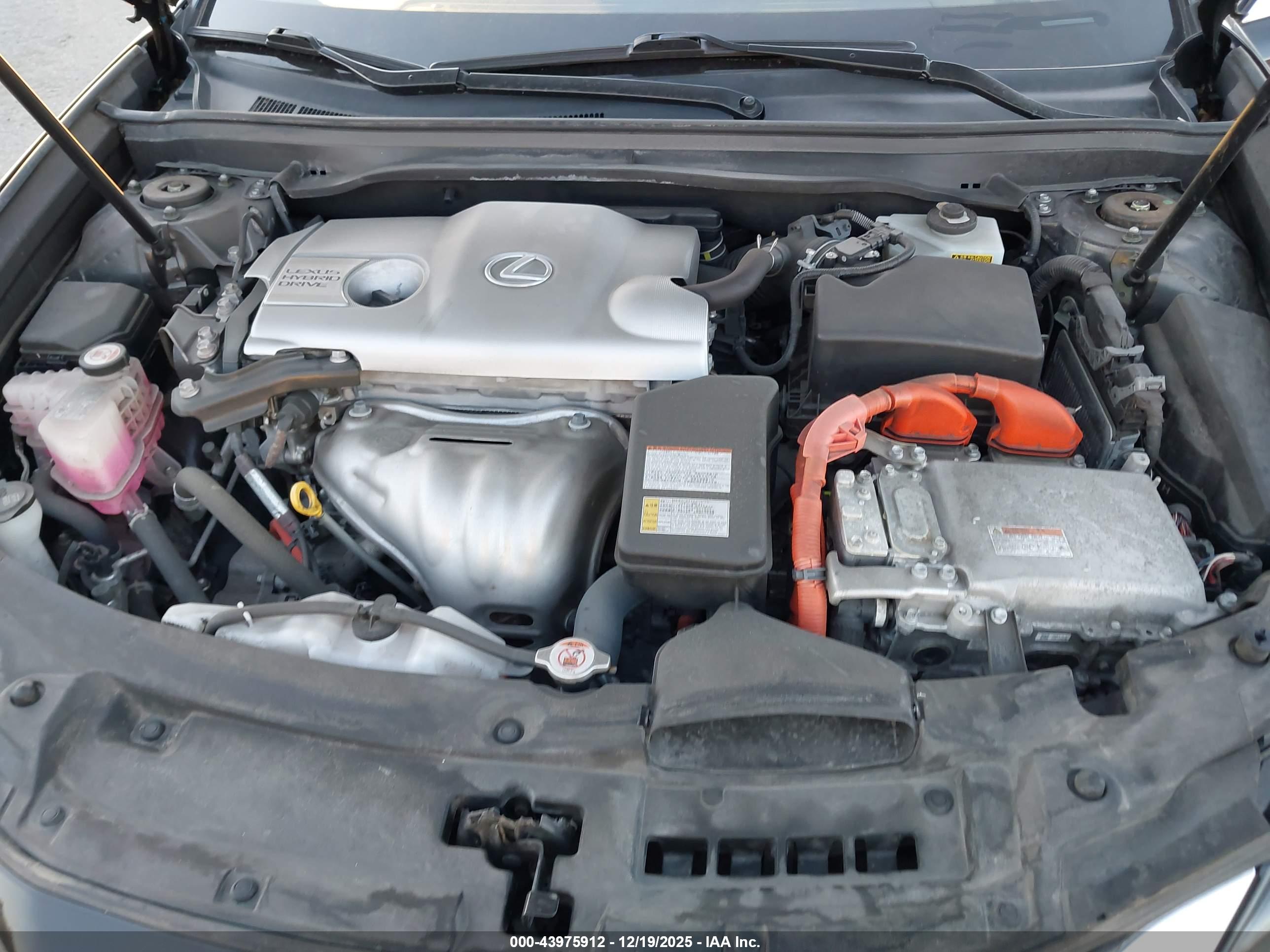 LEXUS ES image 10