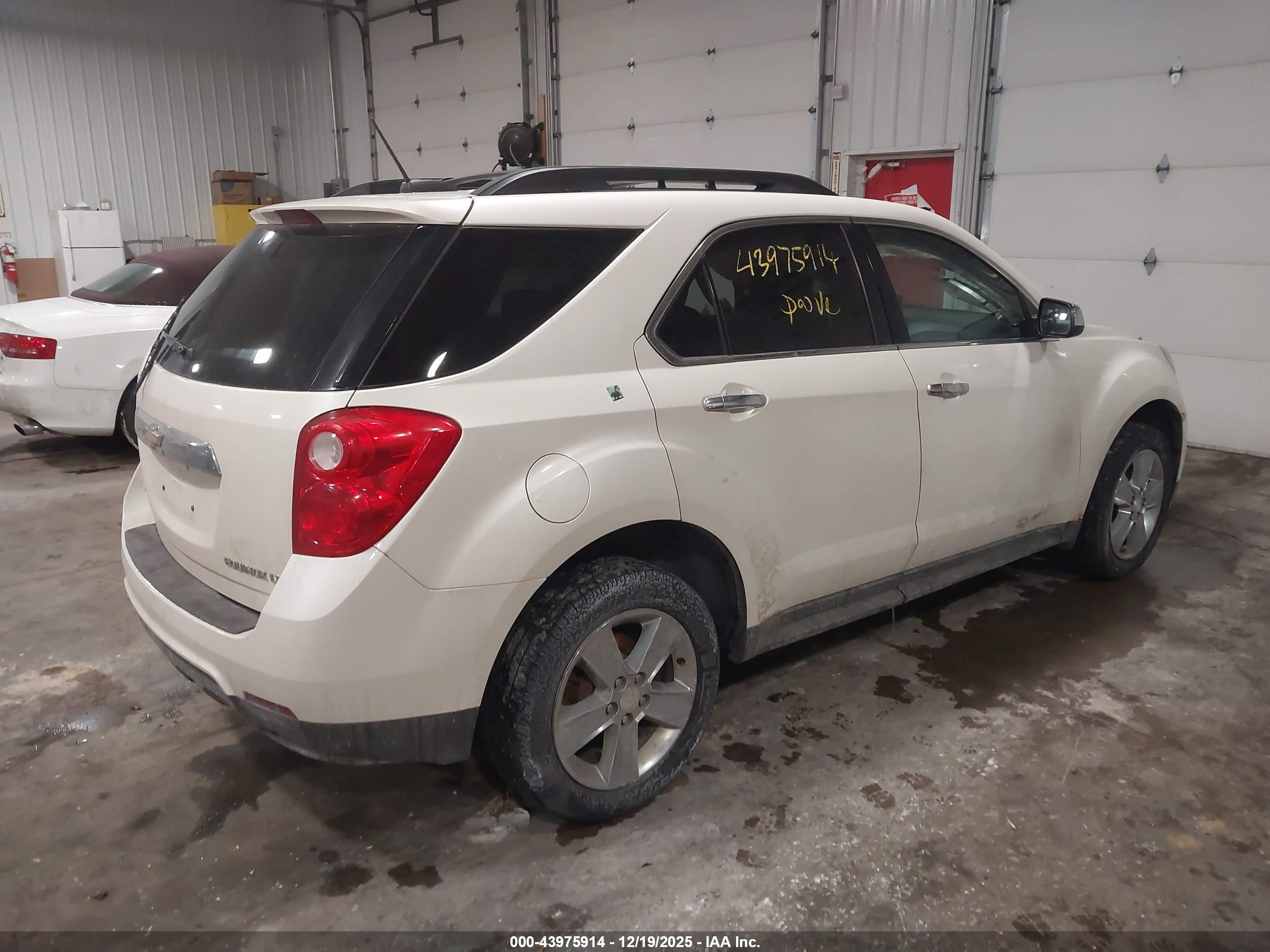 CHEVROLET EQUINOX image 4