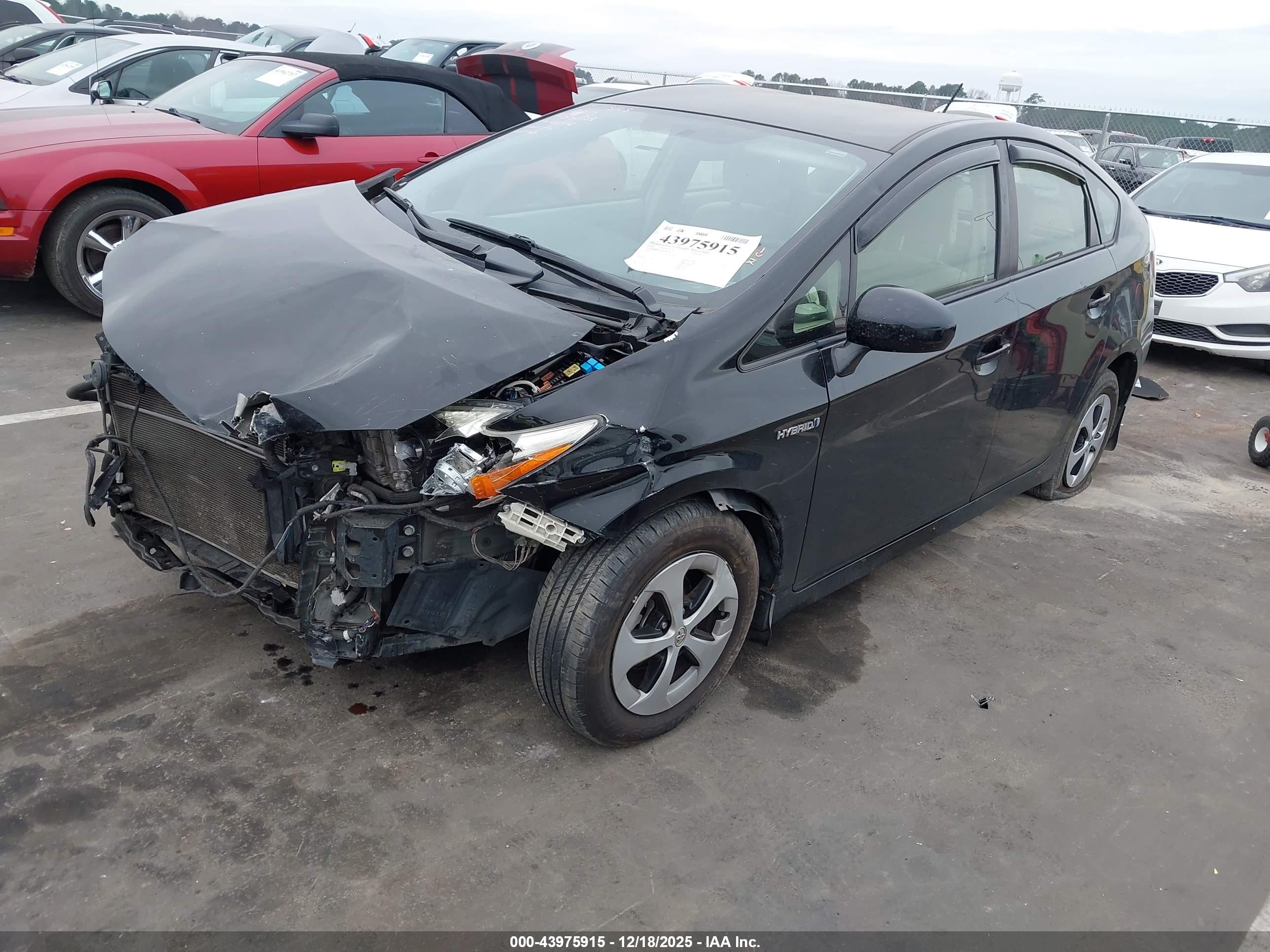 TOYOTA PRIUS image 2