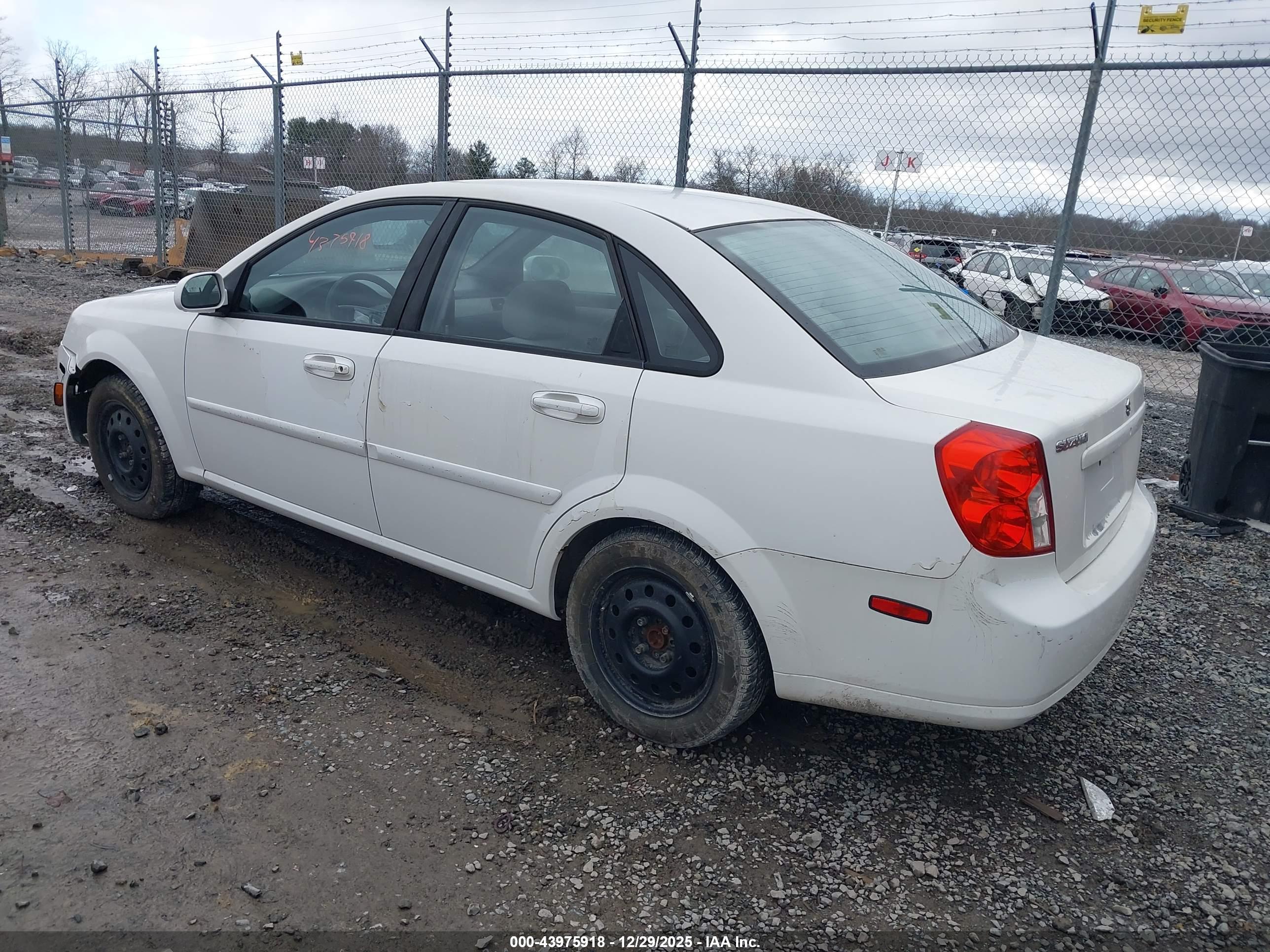 SUZUKI FORENZA image 3