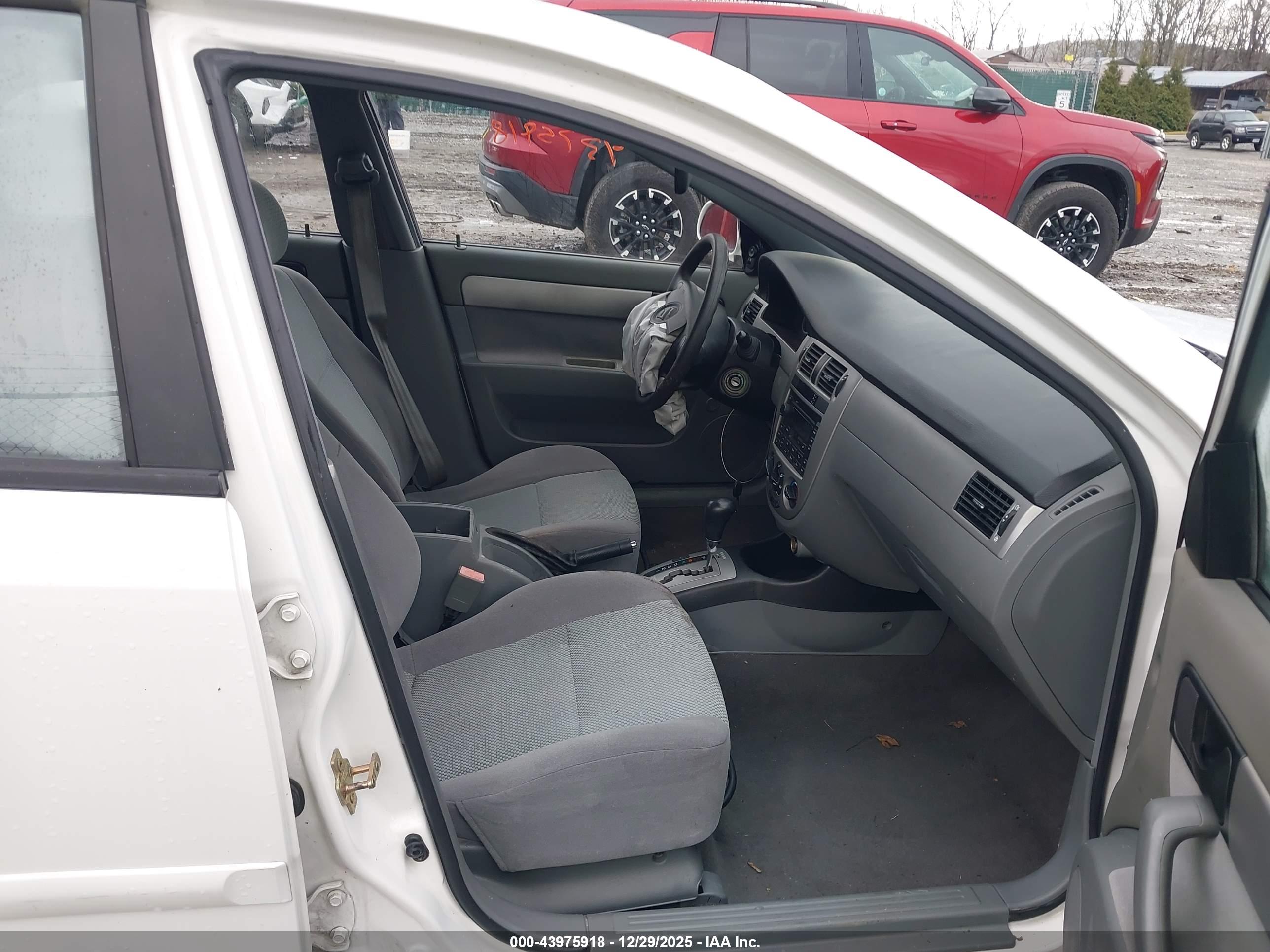 SUZUKI FORENZA image 5