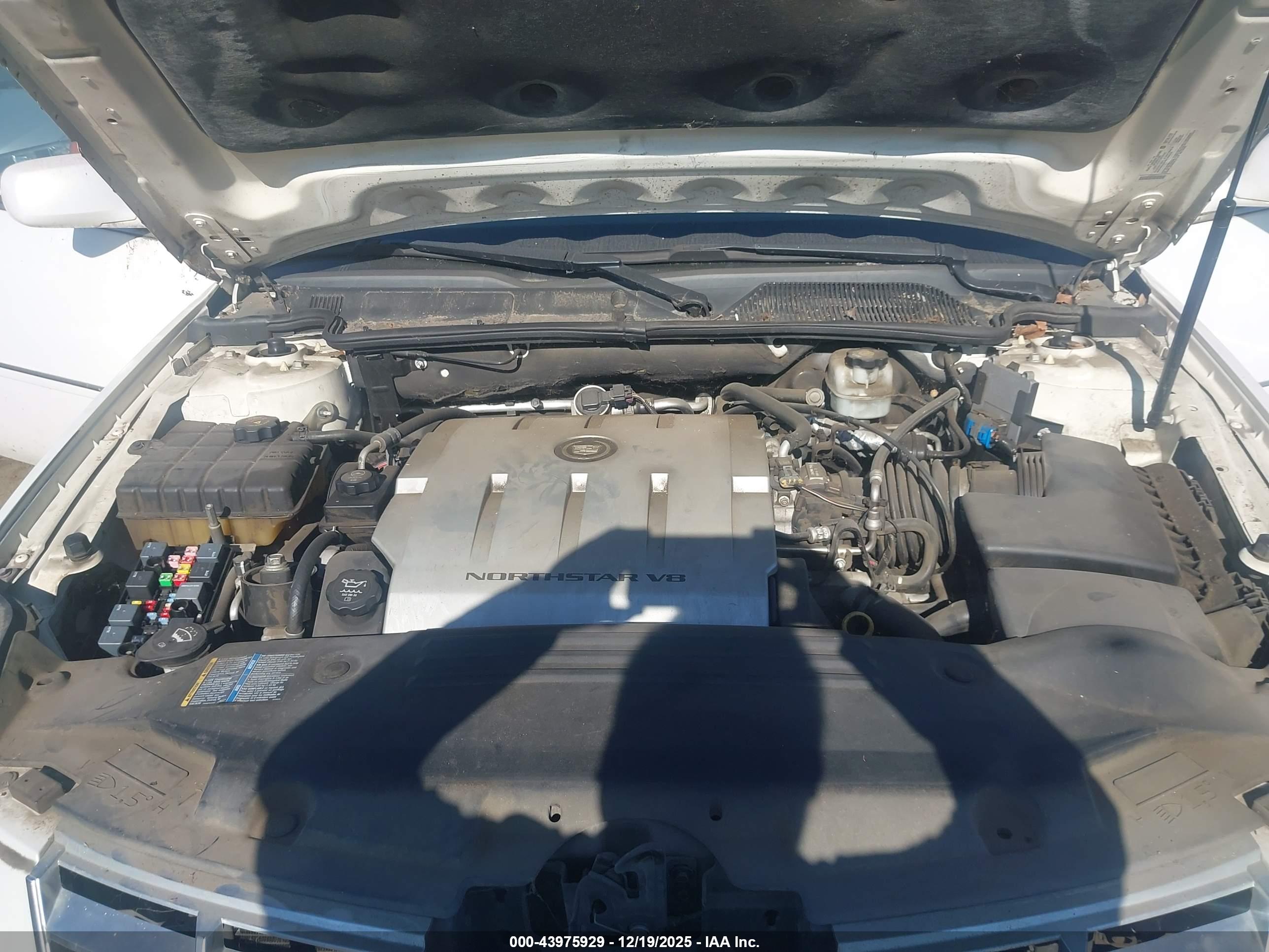 CADILLAC DTS image 10