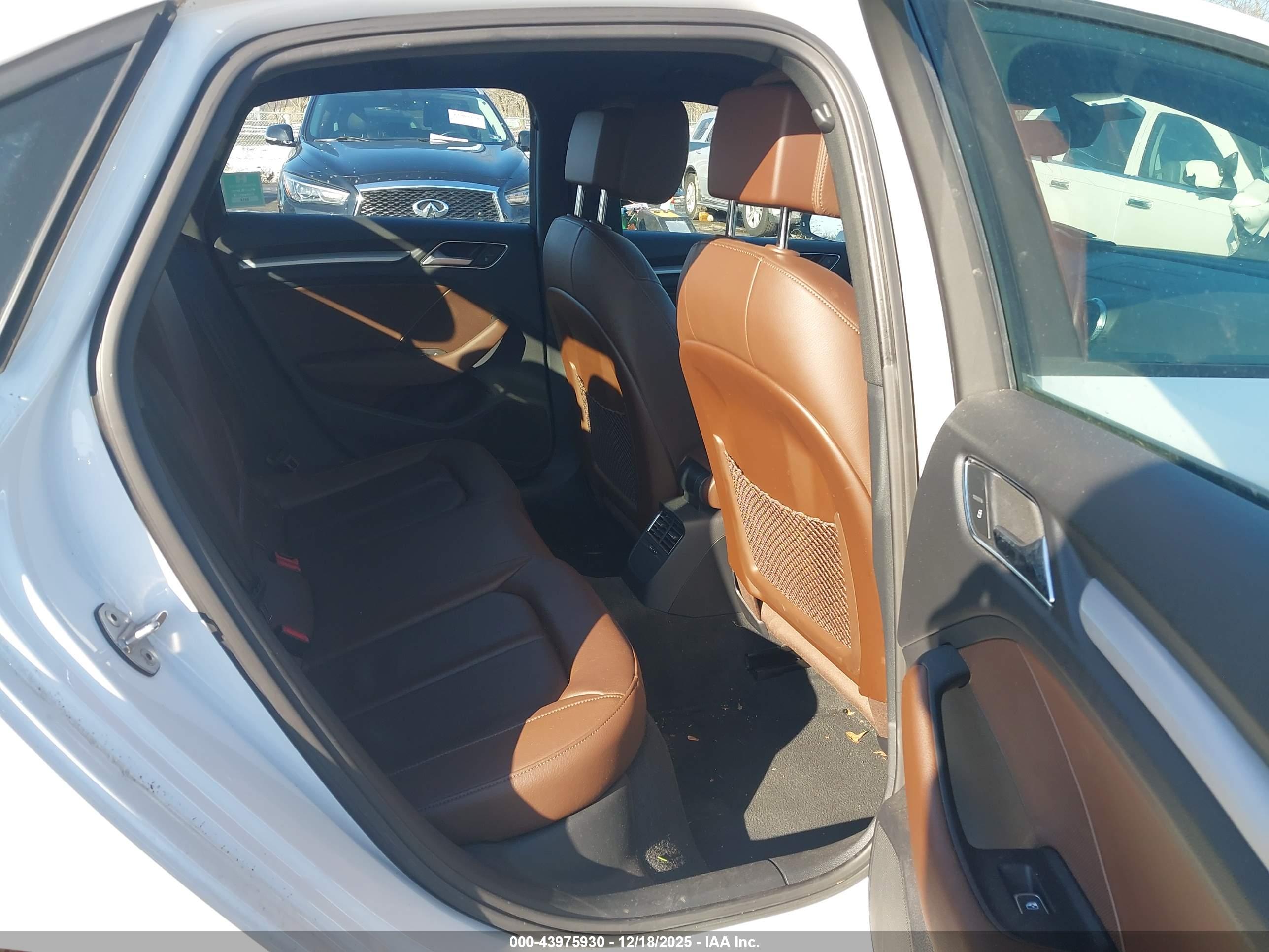 AUDI A3 image 8