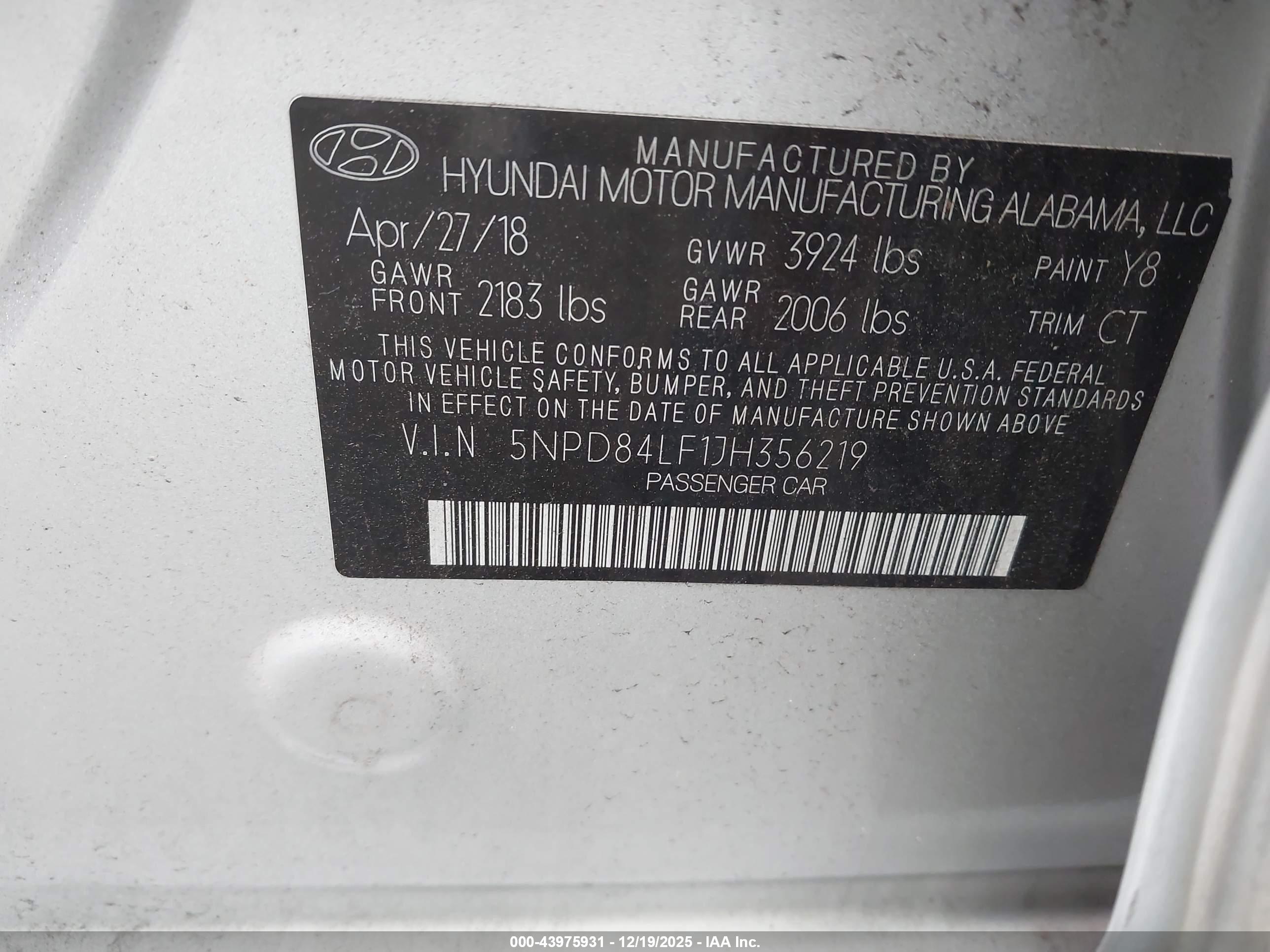 HYUNDAI ELANTRA image 9