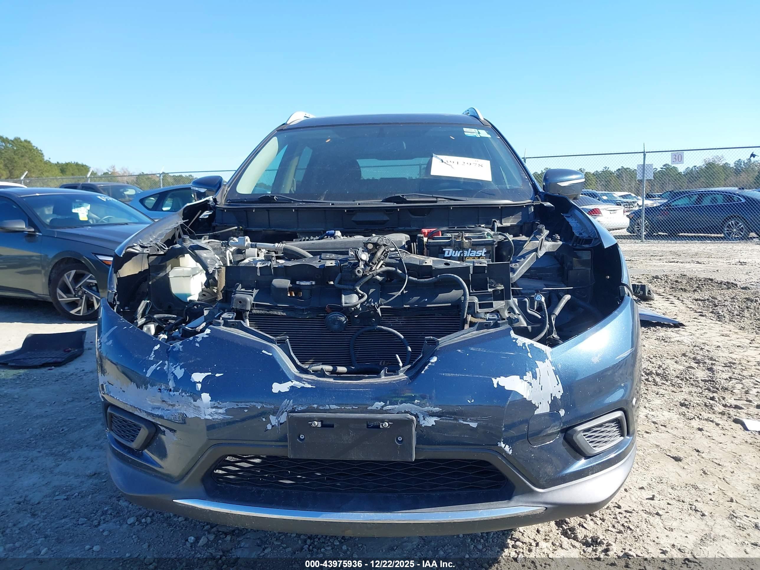 NISSAN ROGUE image 6