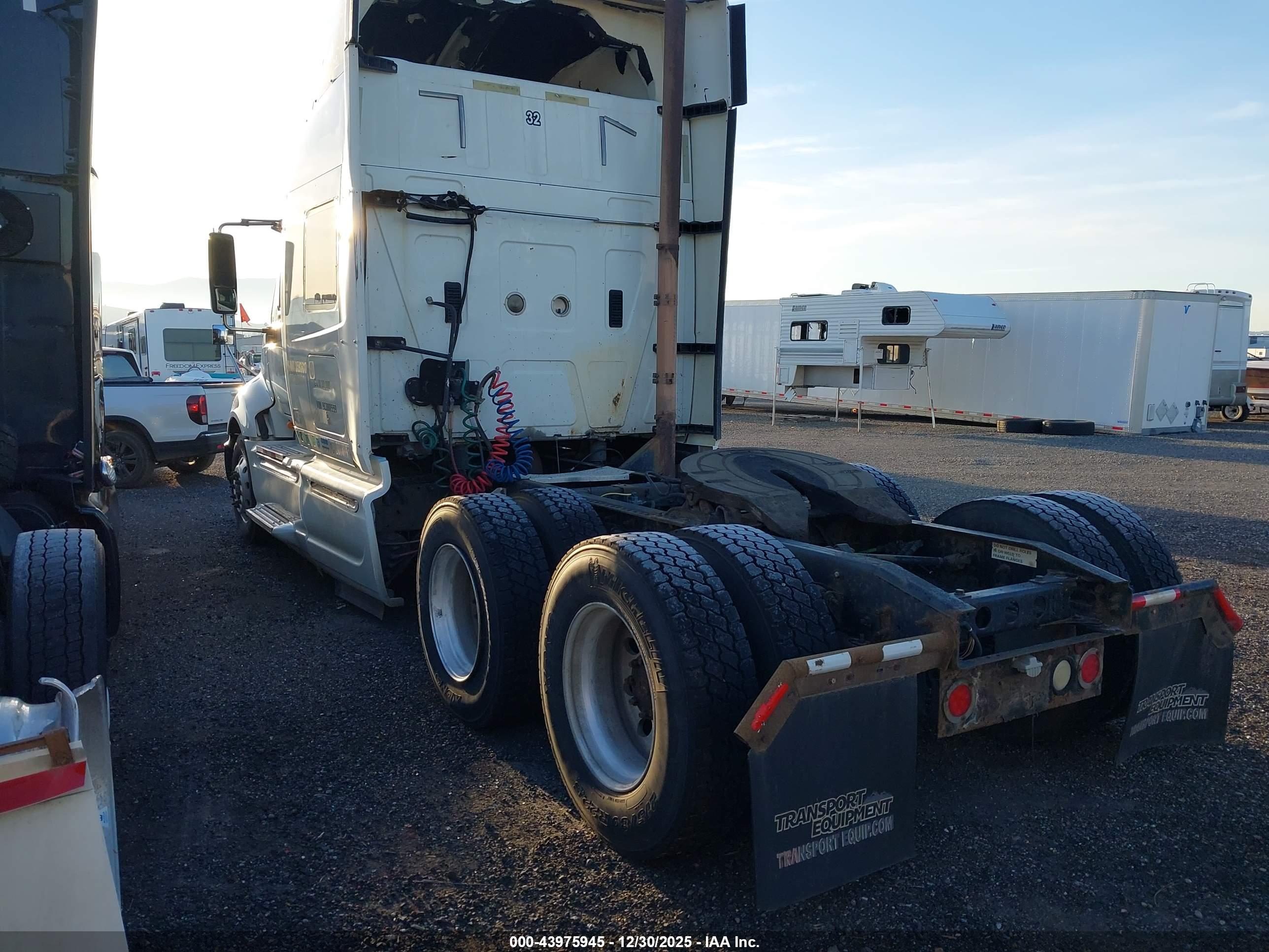 INTERNATIONAL PROSTAR image 3