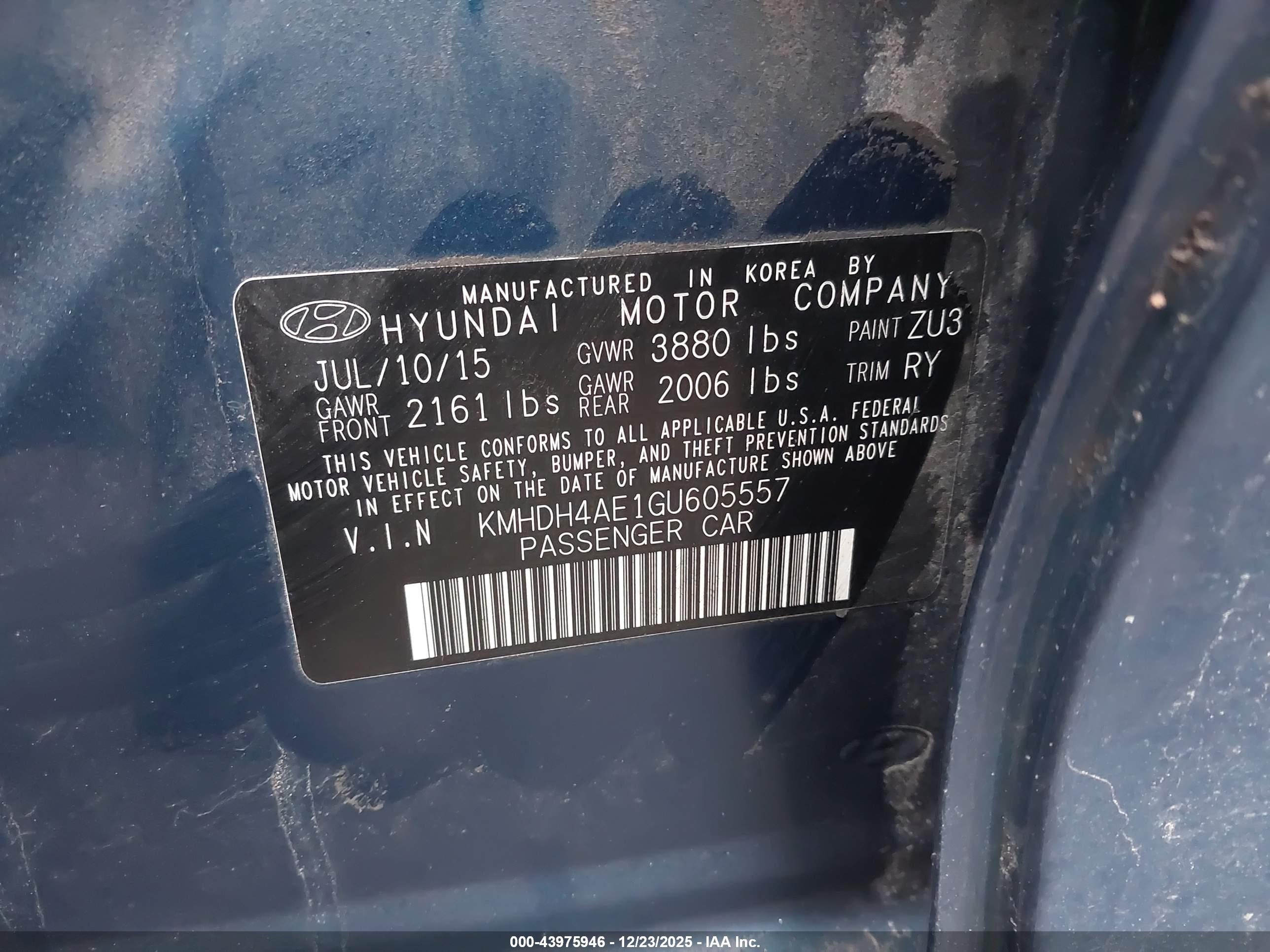 HYUNDAI ELANTRA image 9