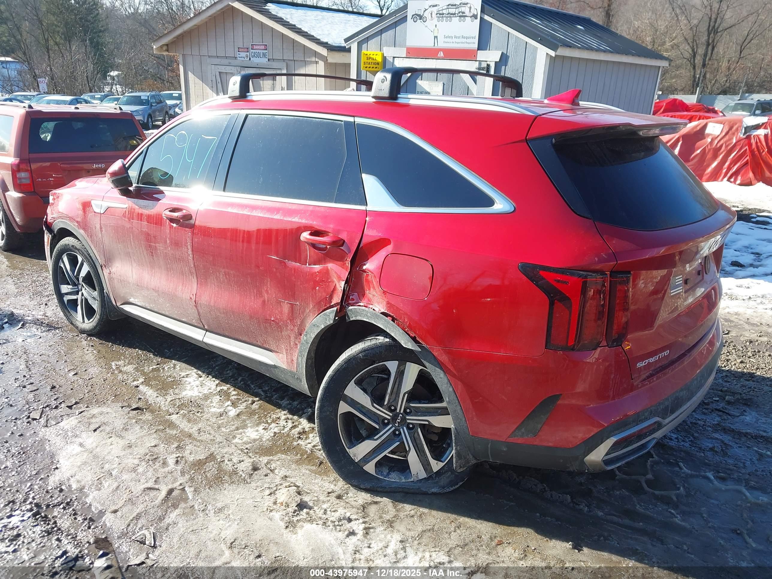 KIA SORENTO image 3
