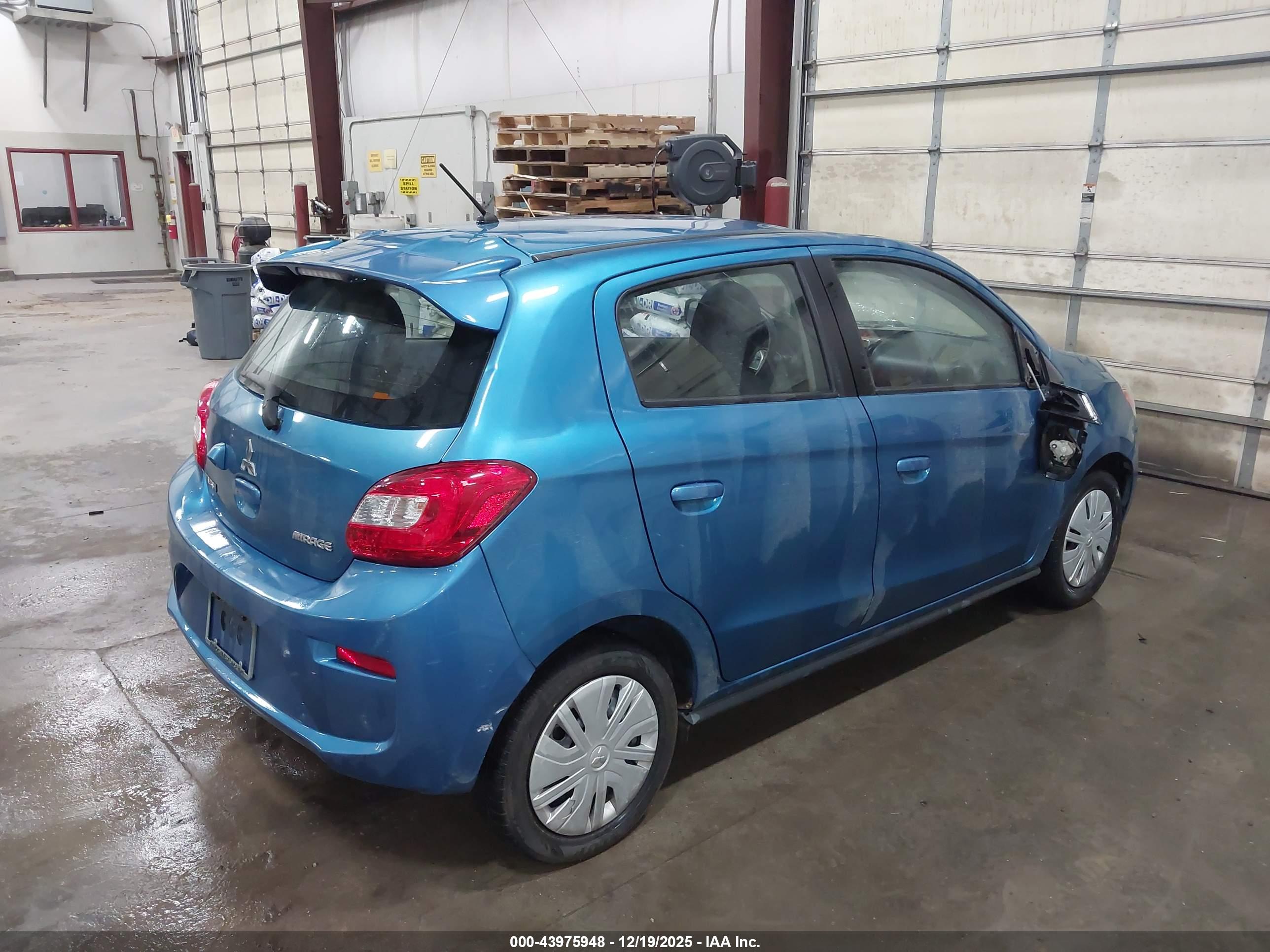 MITSUBISHI MIRAGE image 4