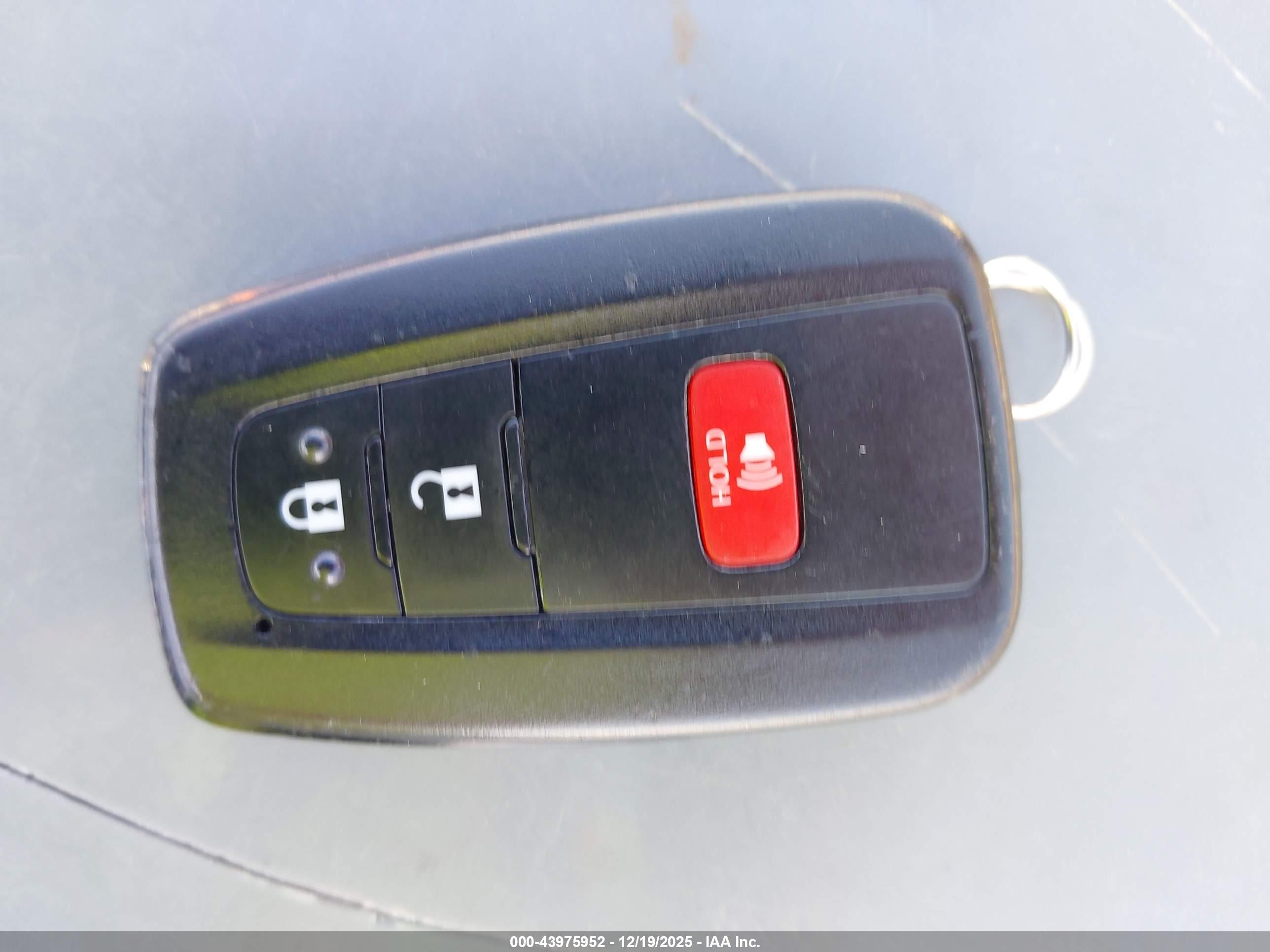 TOYOTA 4RUNNER image 11