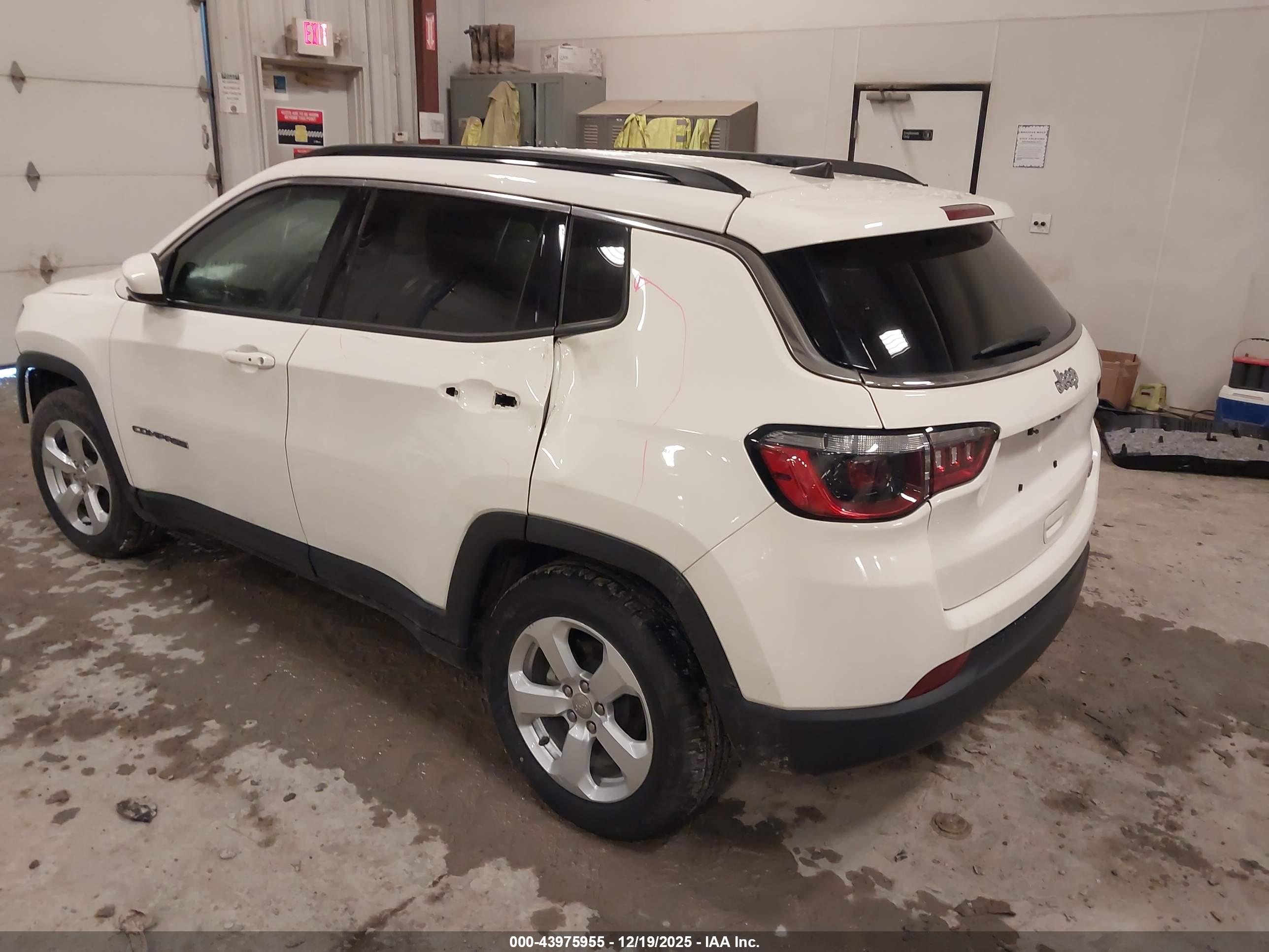 JEEP COMPASS image 3