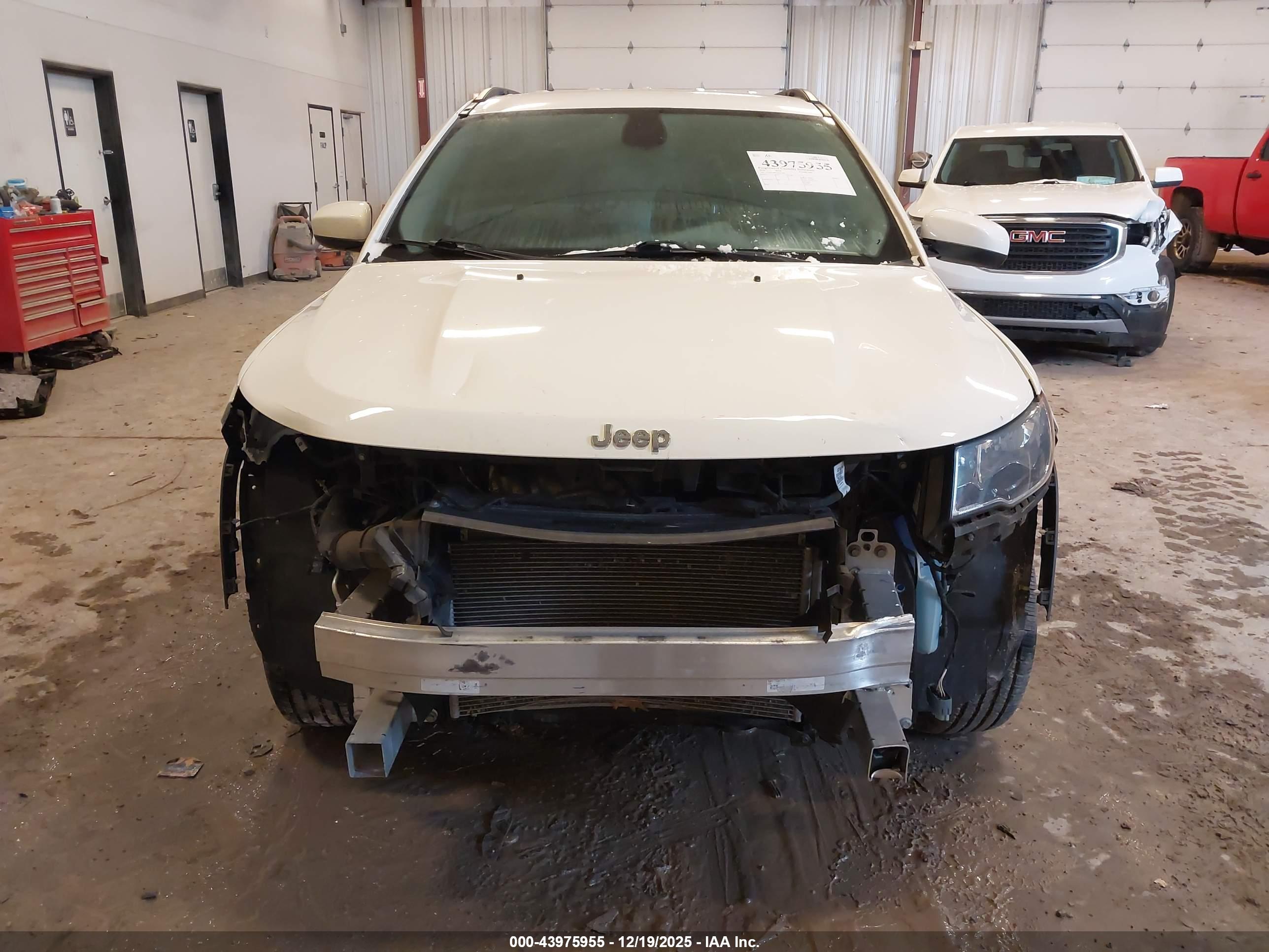 JEEP COMPASS image 6