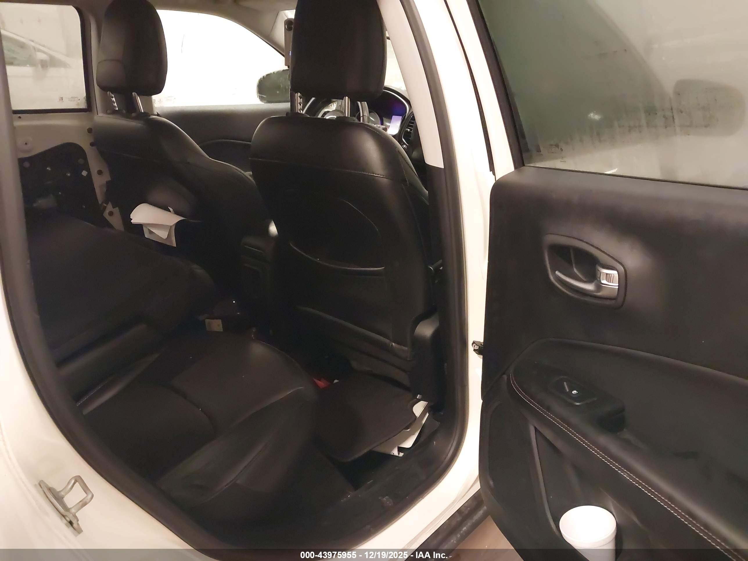 JEEP COMPASS image 8