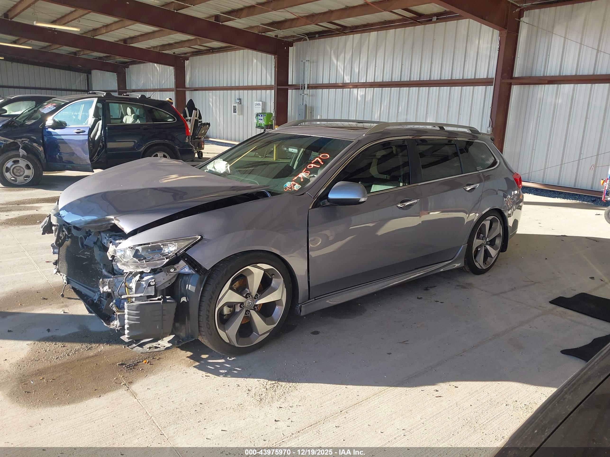 ACURA TSX image 2