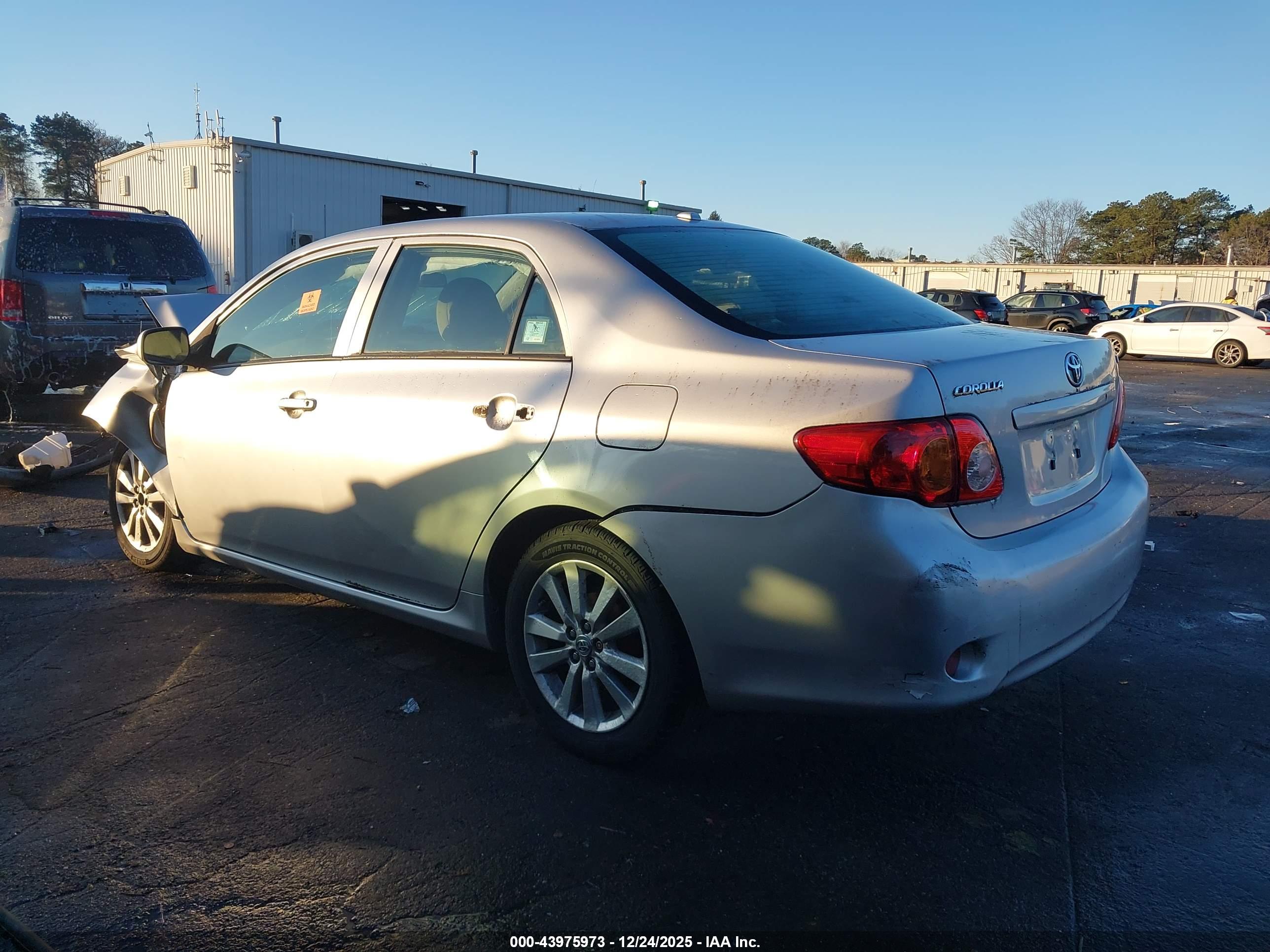 TOYOTA COROLLA image 3