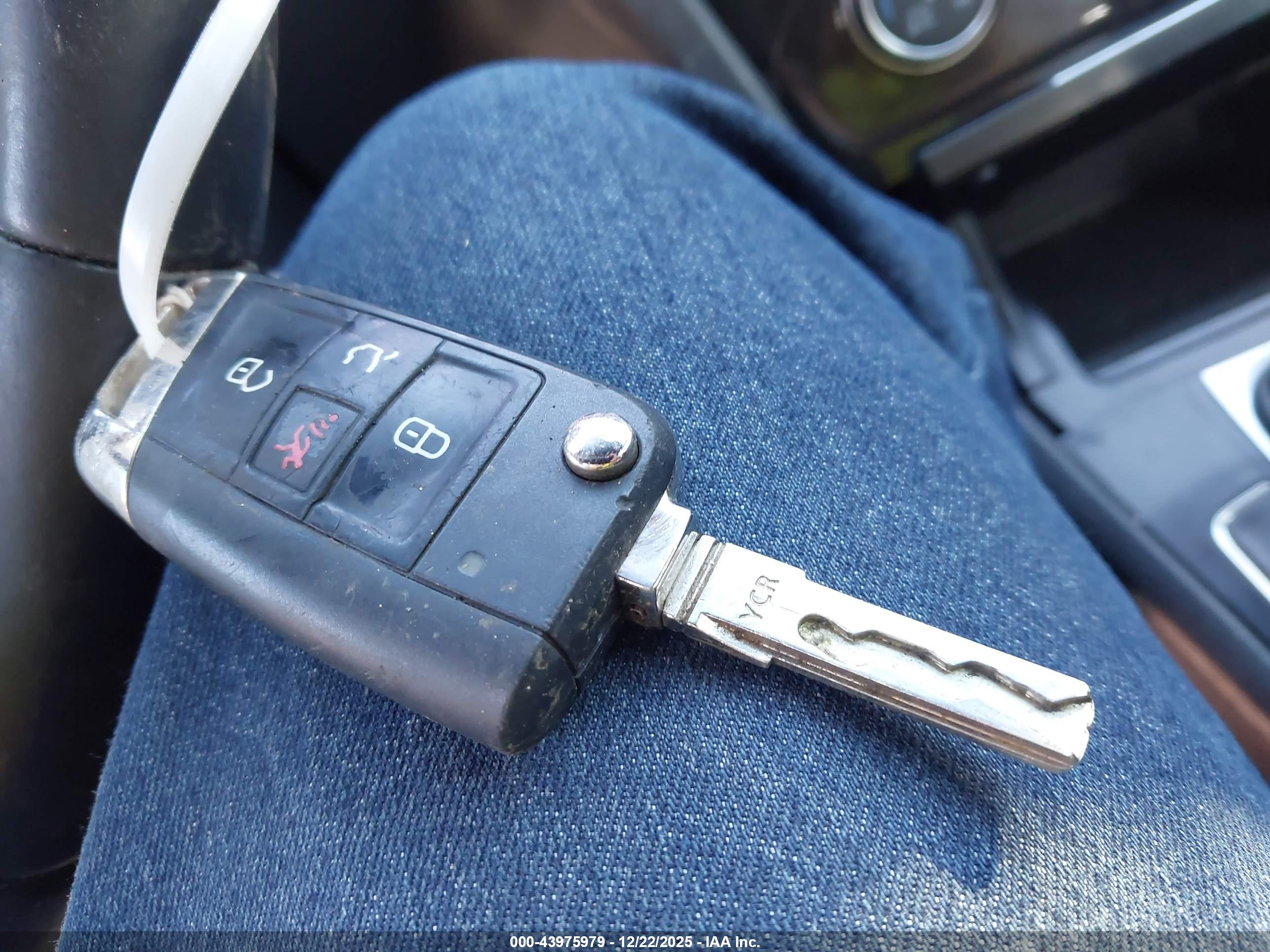 VOLKSWAGEN GOLF image 11