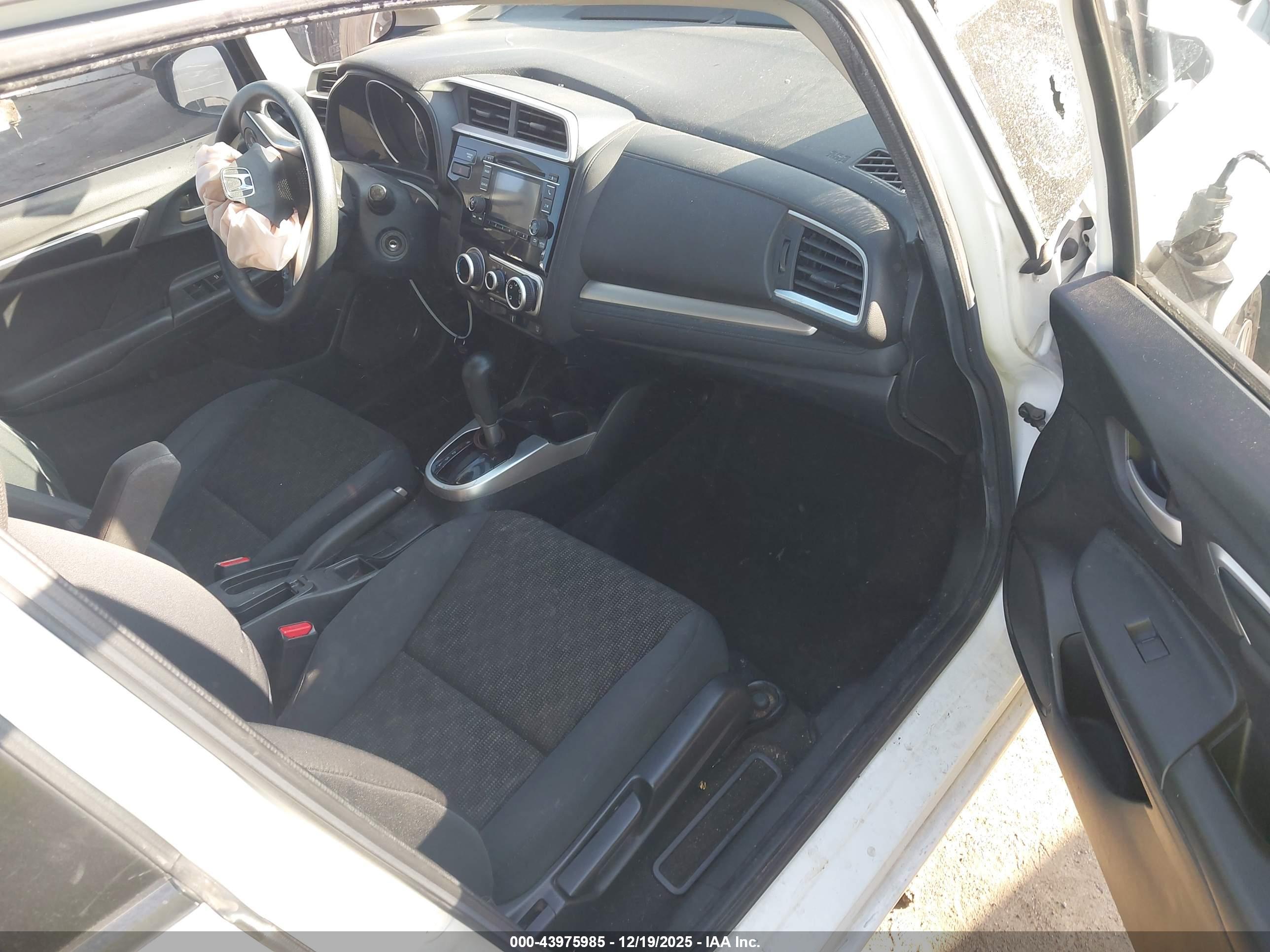 HONDA FIT image 5