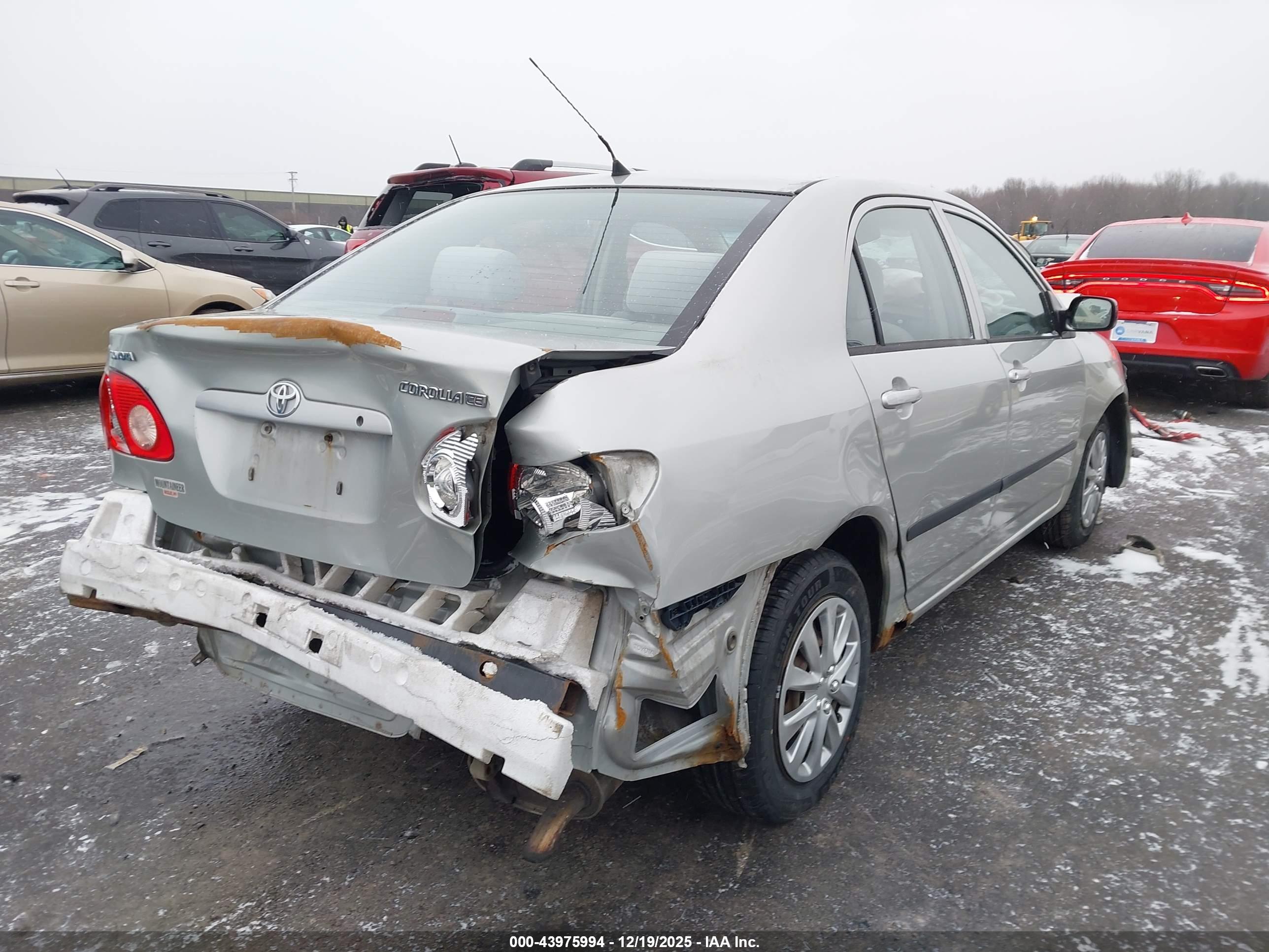 TOYOTA COROLLA image 4