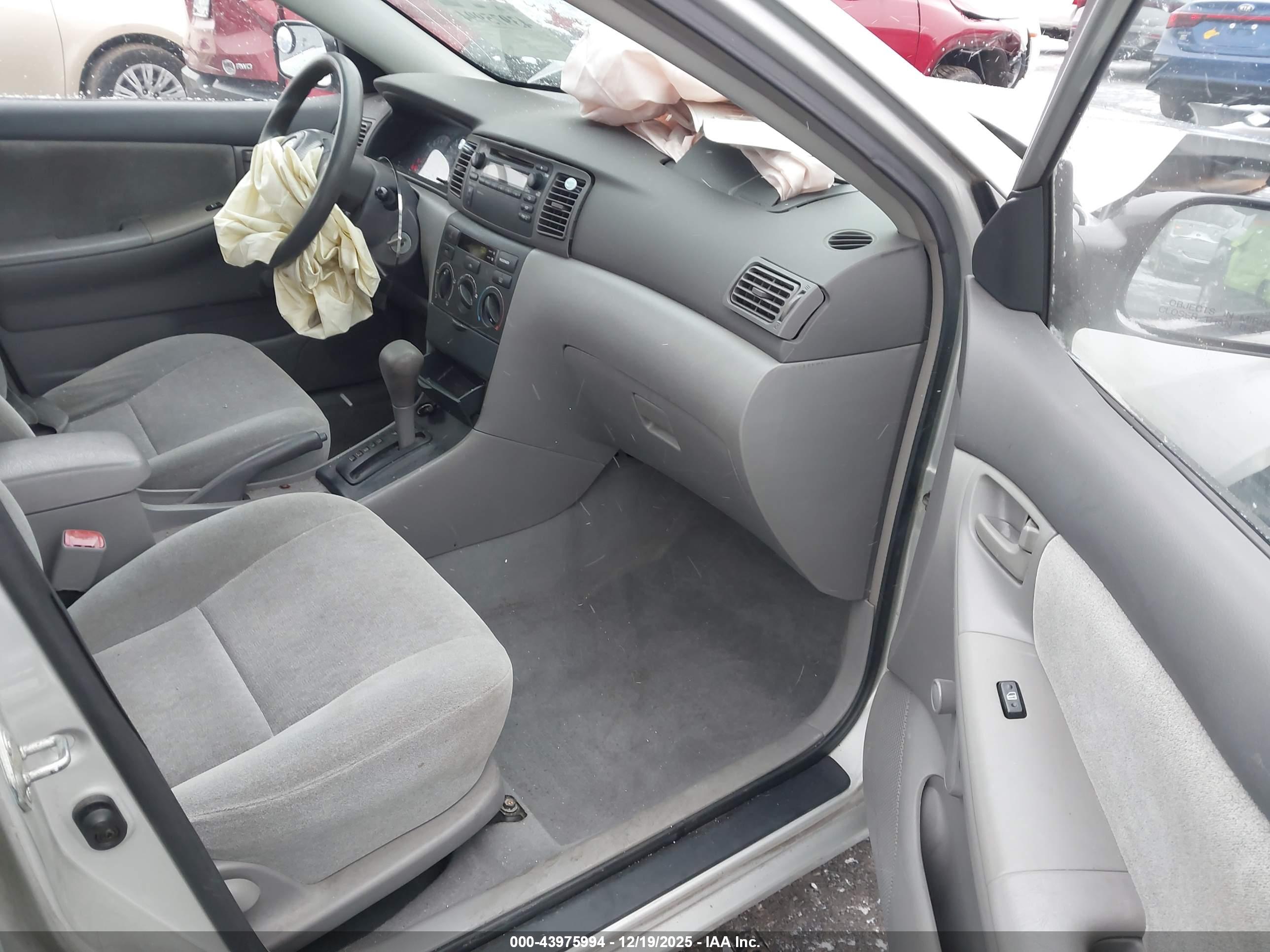 TOYOTA COROLLA image 5