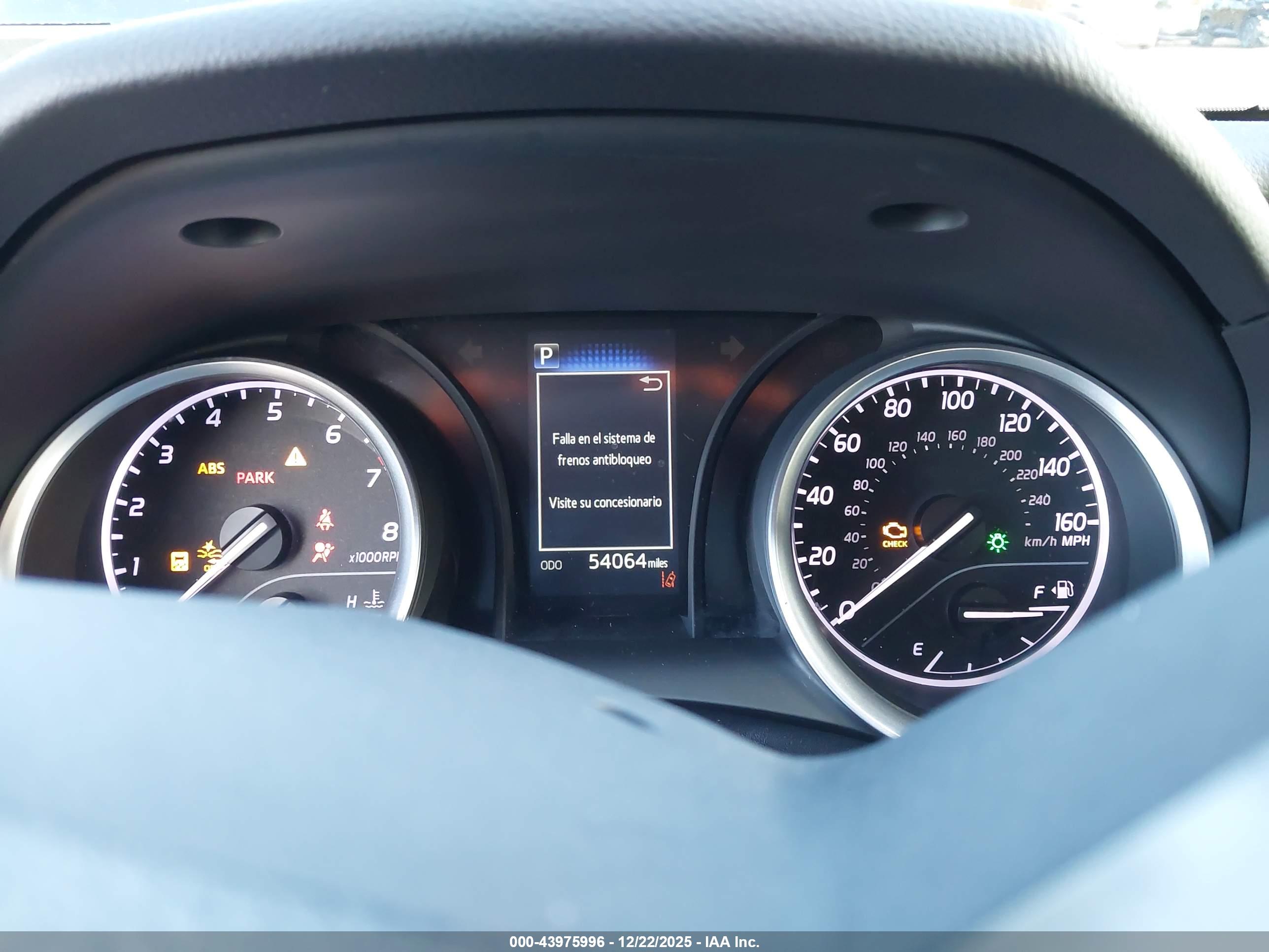 TOYOTA CAMRY image 7