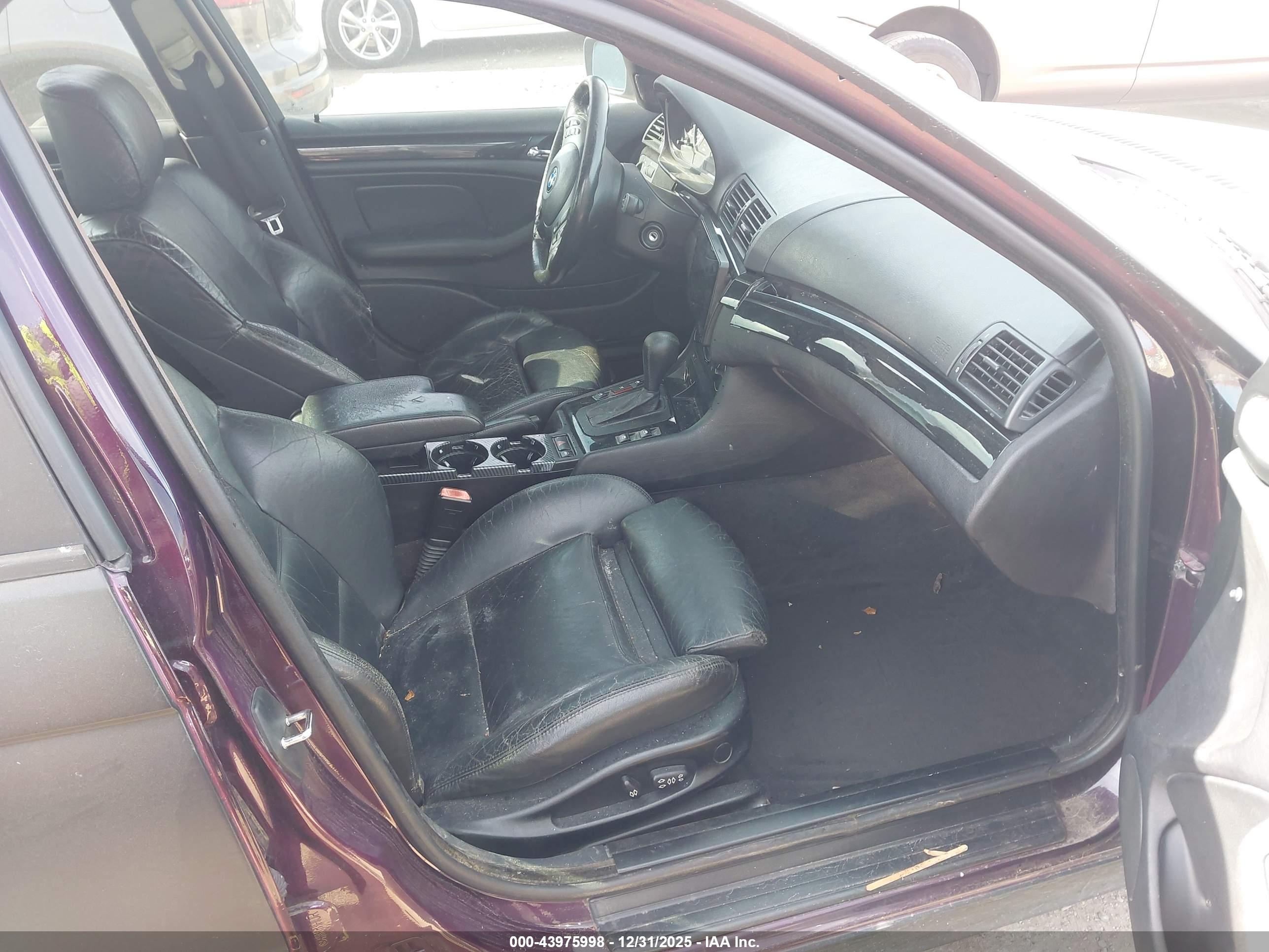 BMW 325I image 5