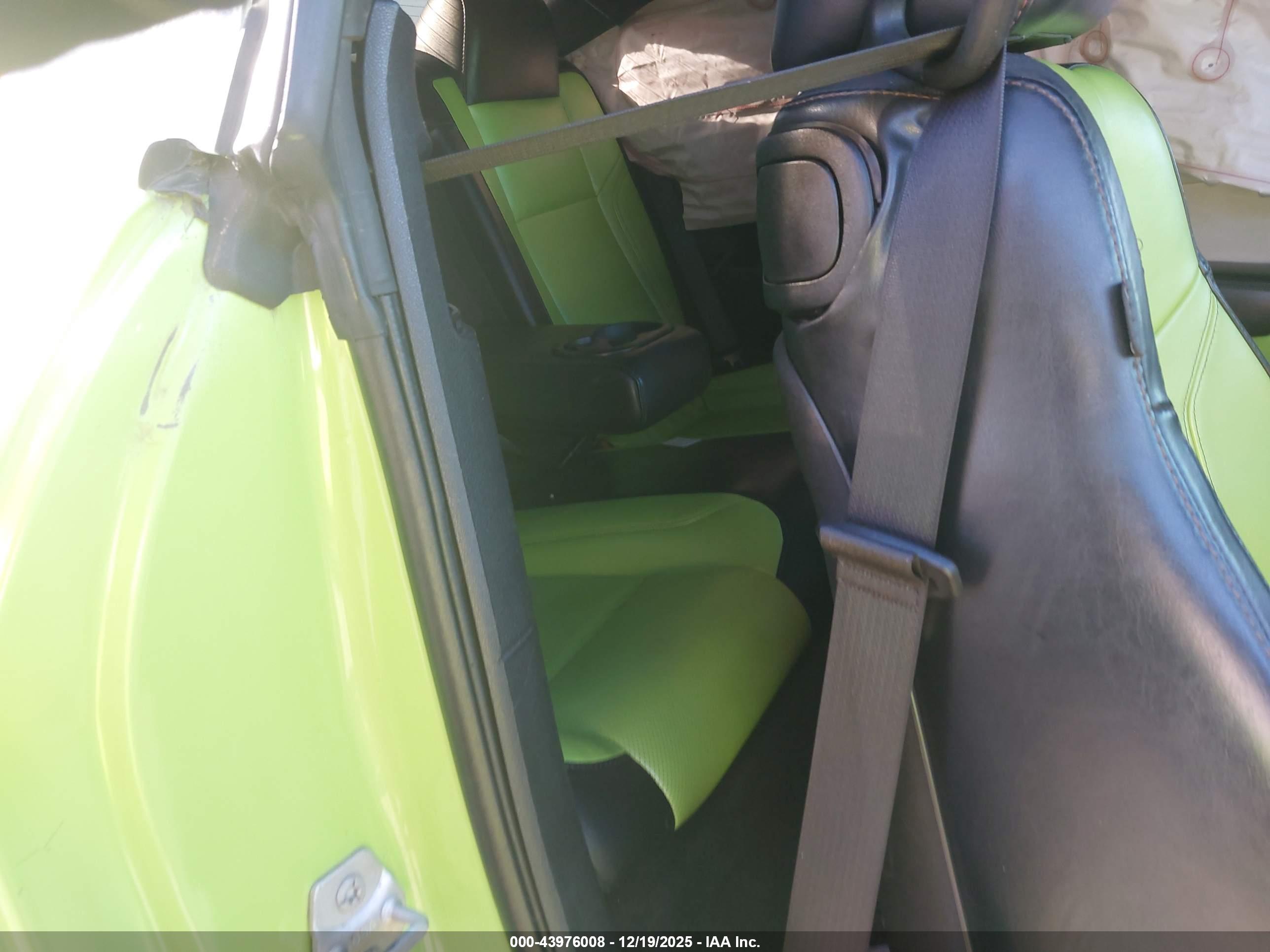 DODGE CHALLENGER image 8