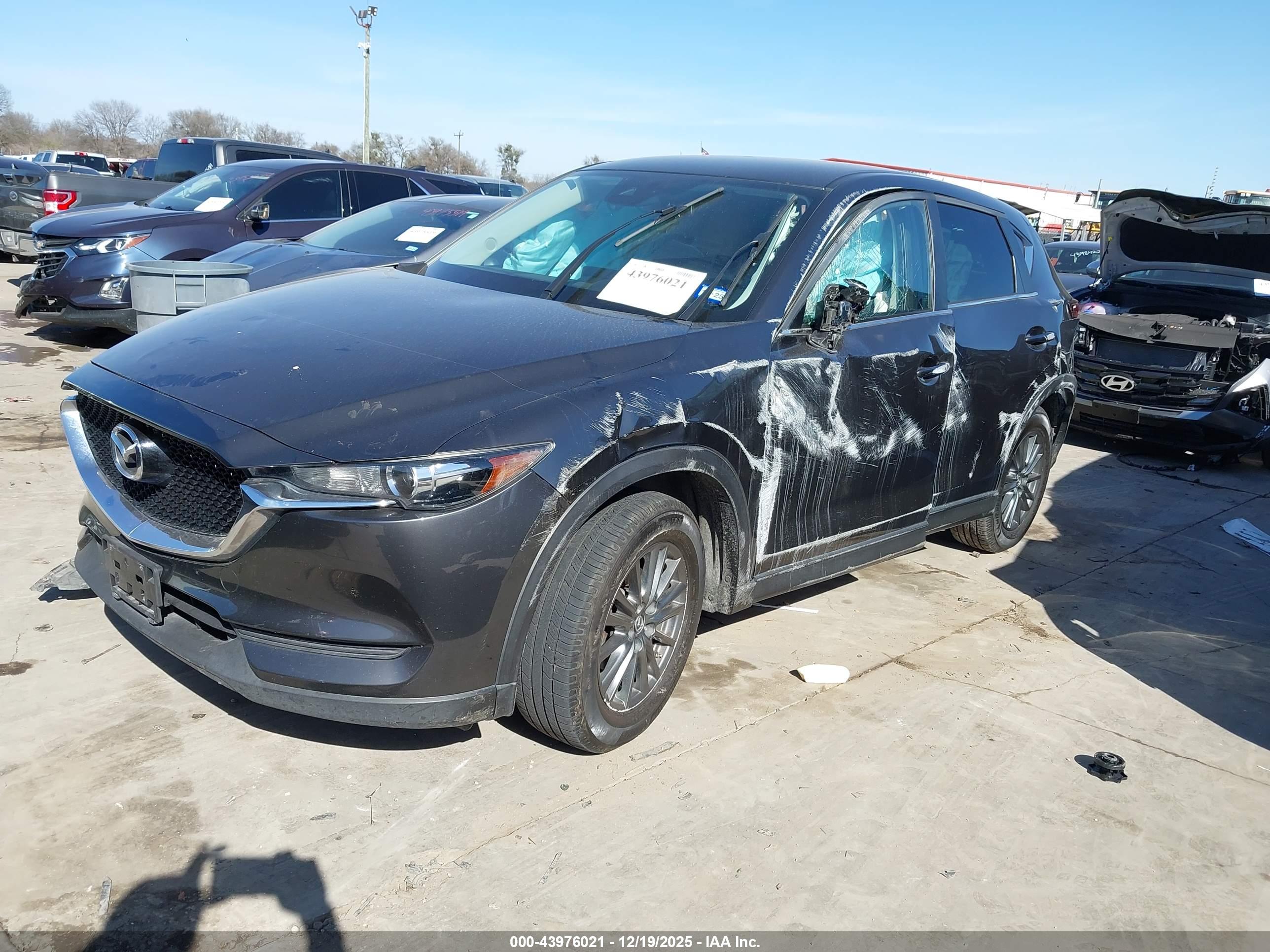 MAZDA CX-5 image 2