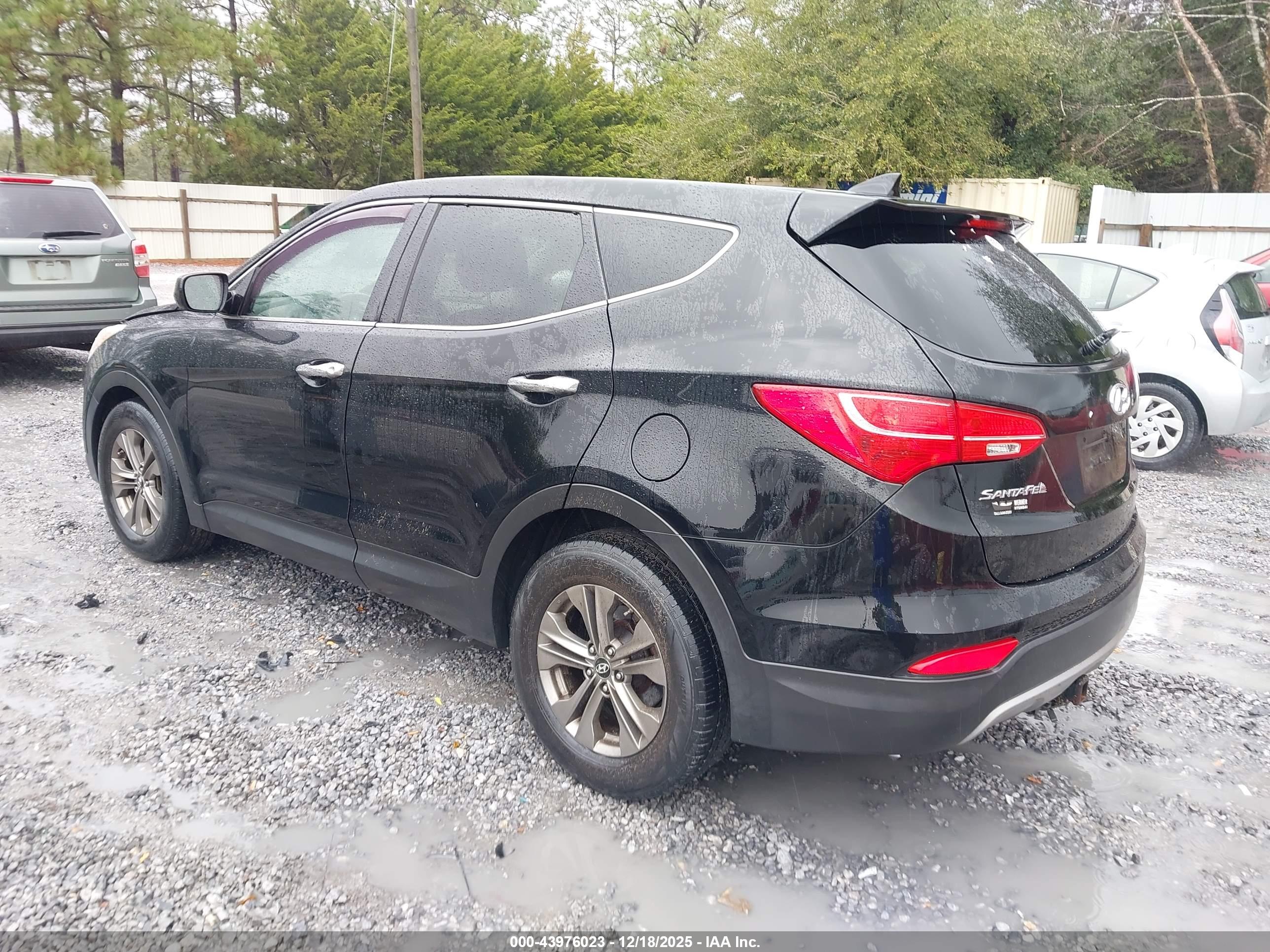 HYUNDAI SANTA image 3