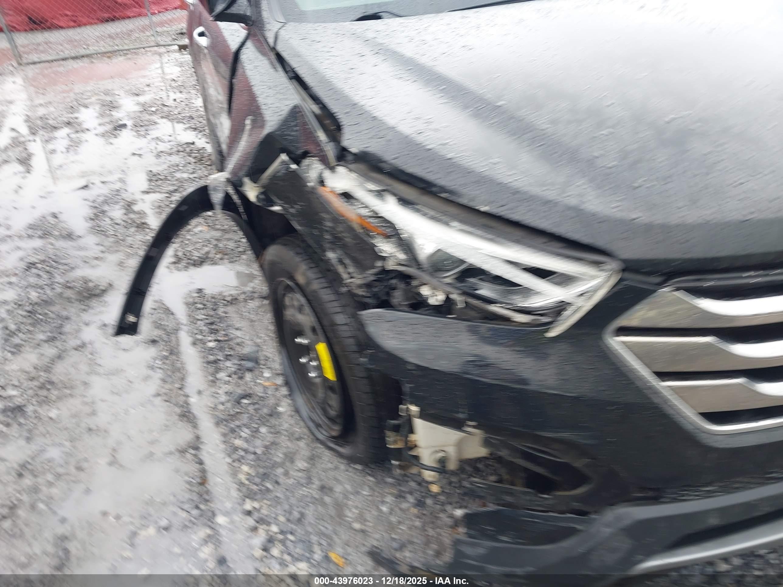 HYUNDAI SANTA image 6