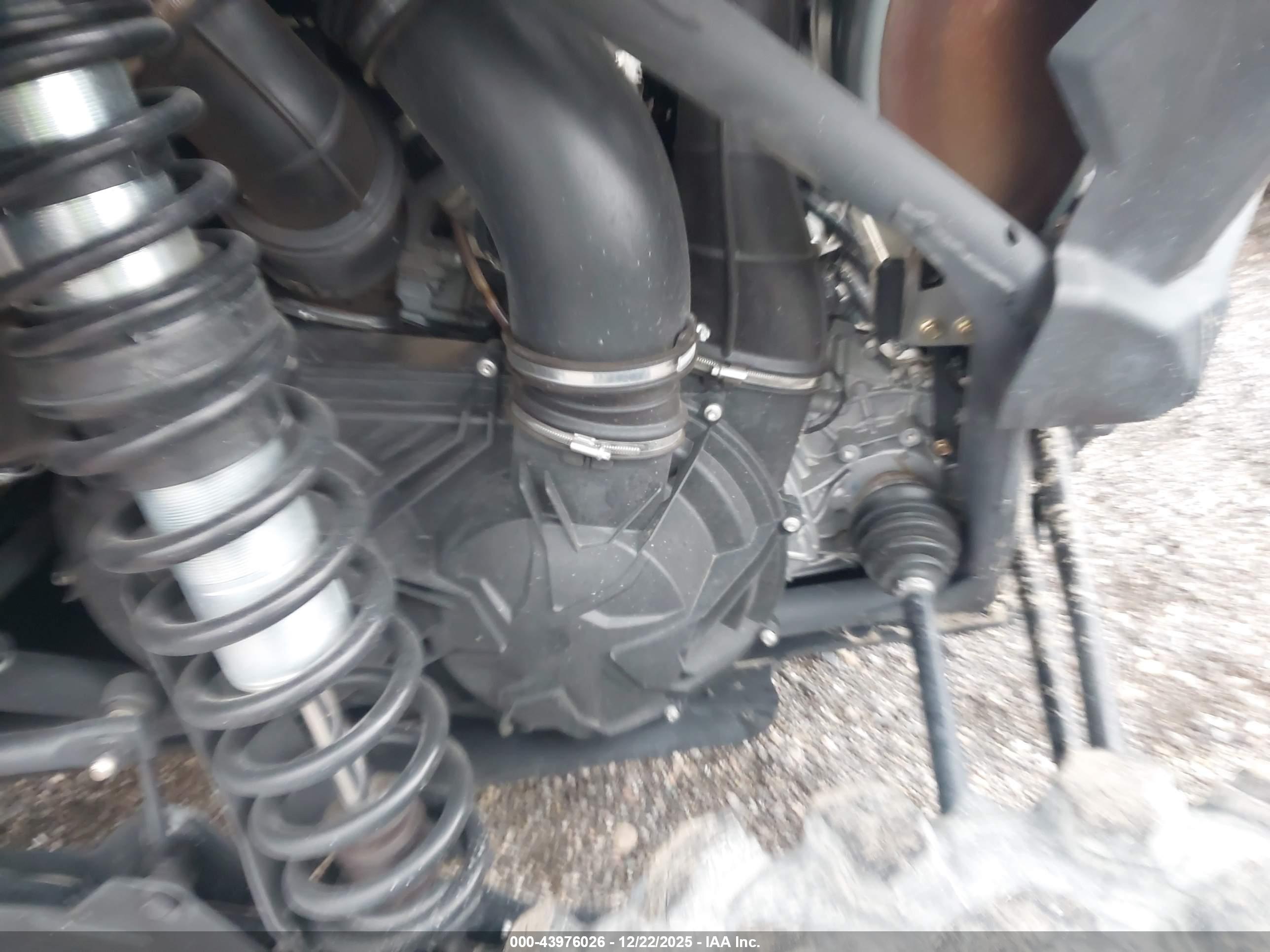 CAN-AM MAVERICK image 9