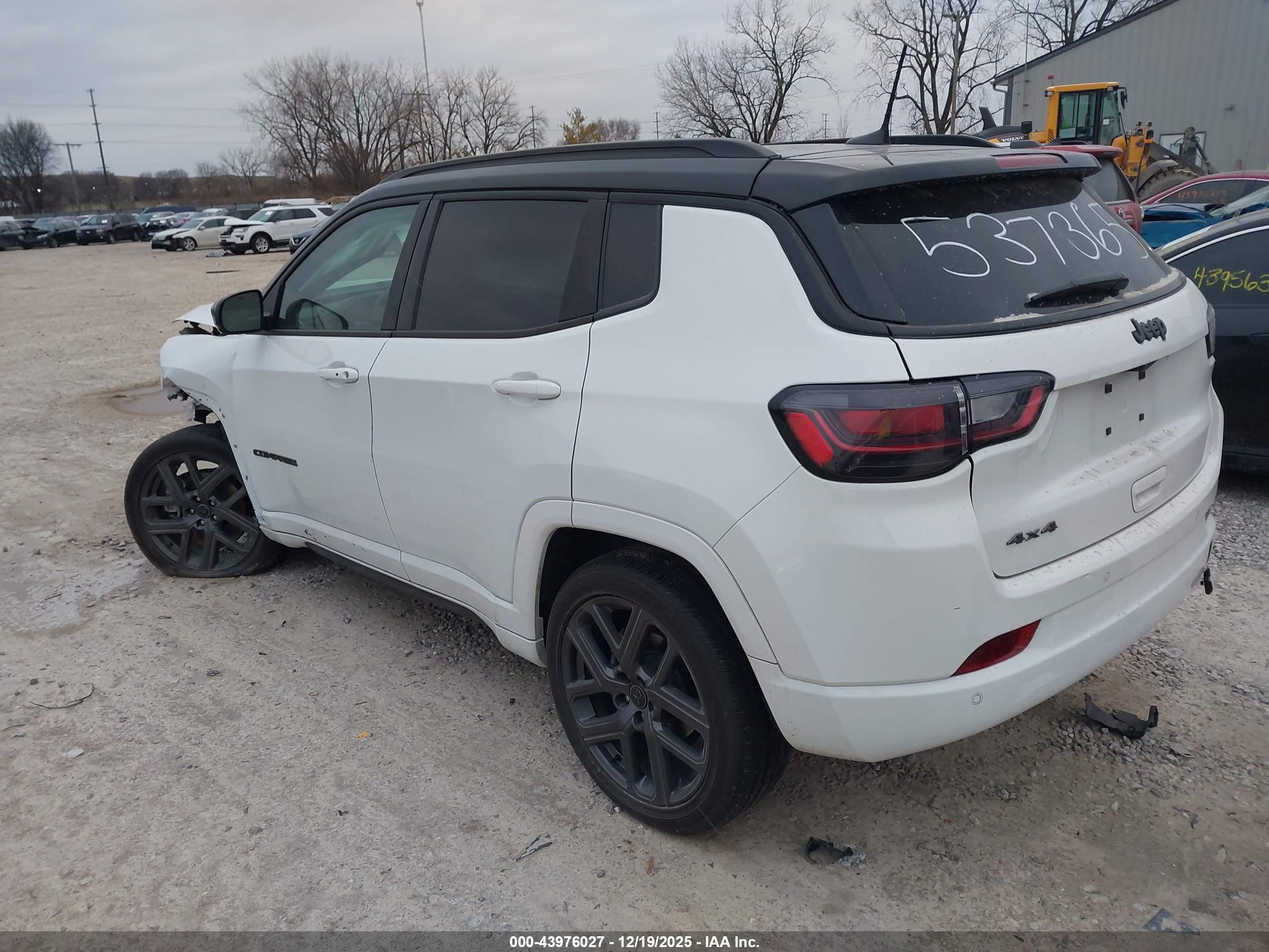JEEP COMPASS image 3