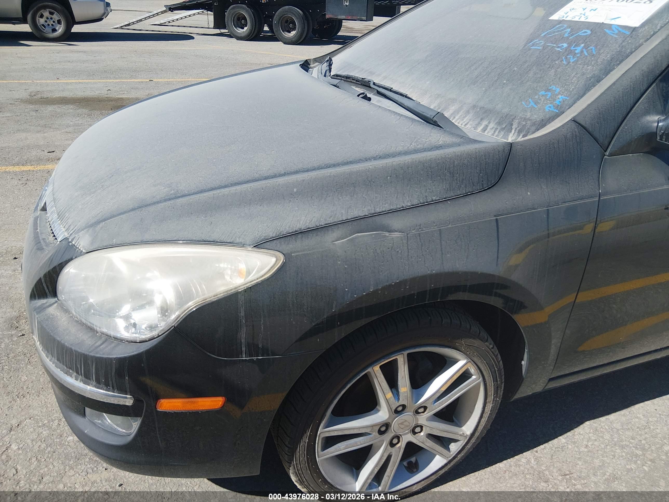 HYUNDAI ELANTRA image 6