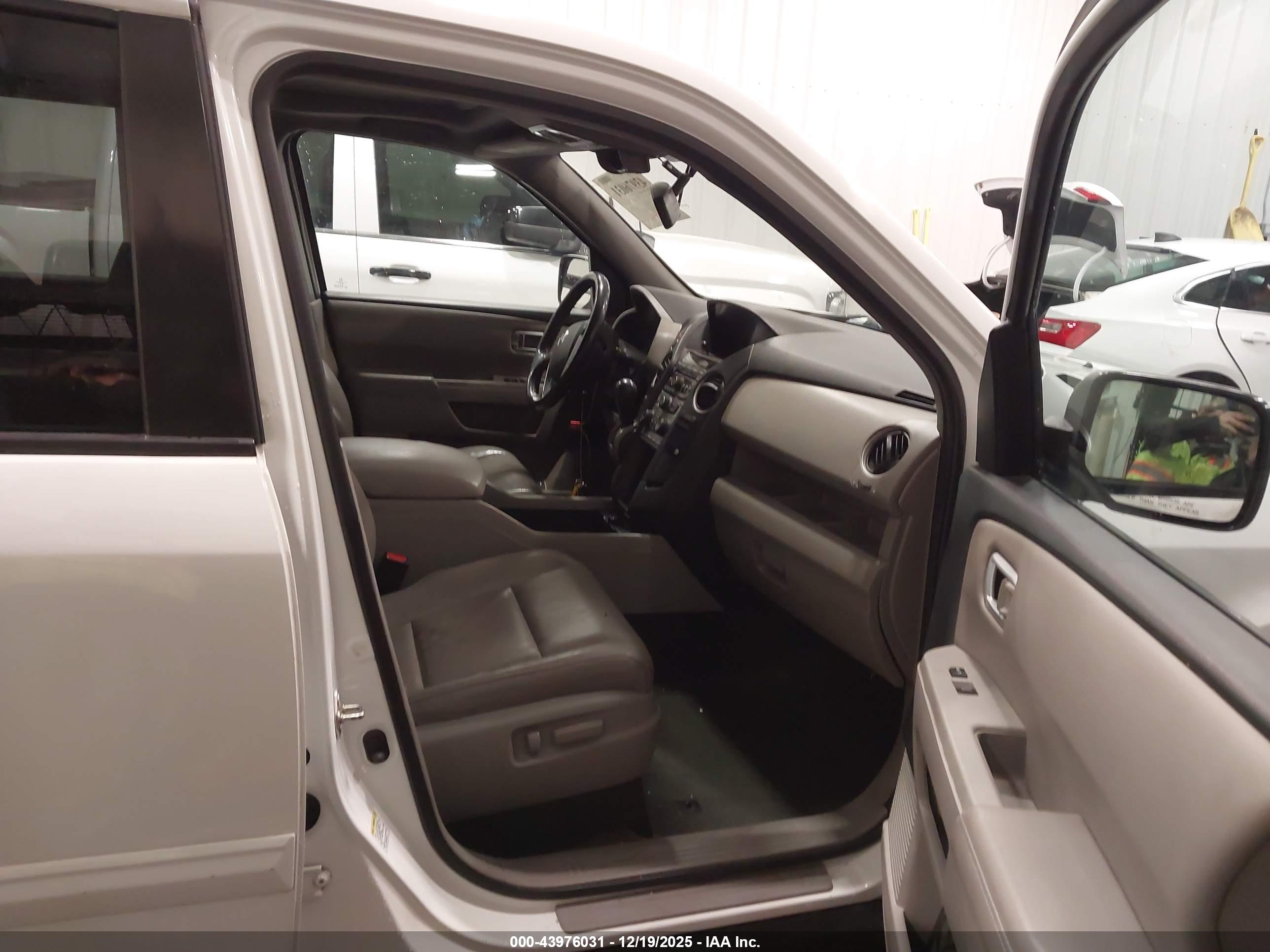 HONDA PILOT image 5