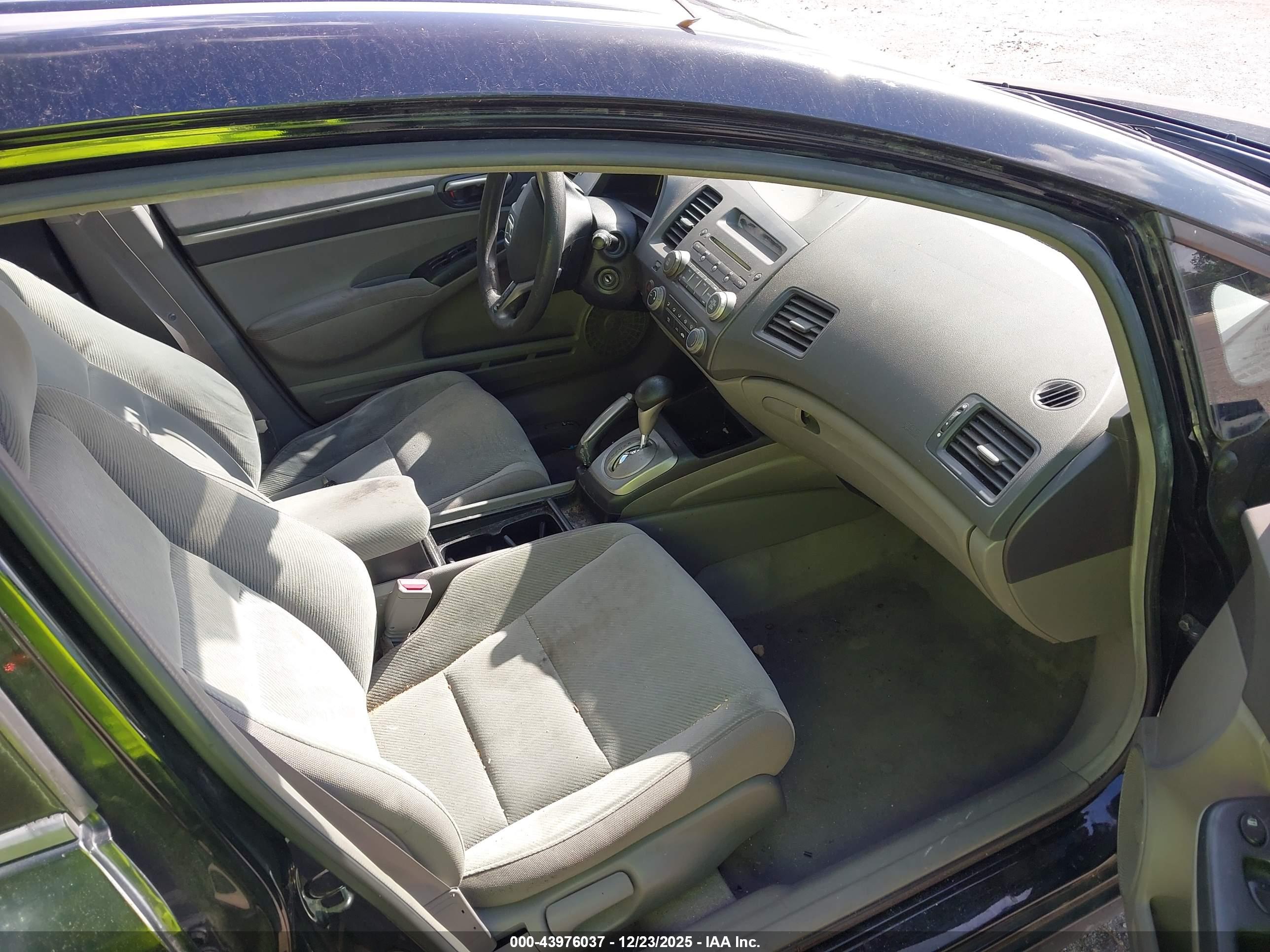 HONDA CIVIC image 5