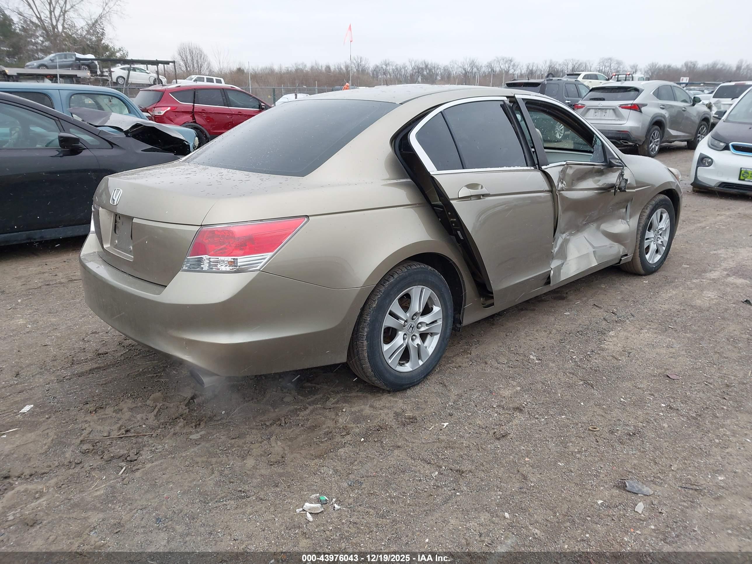 HONDA ACCORD image 4