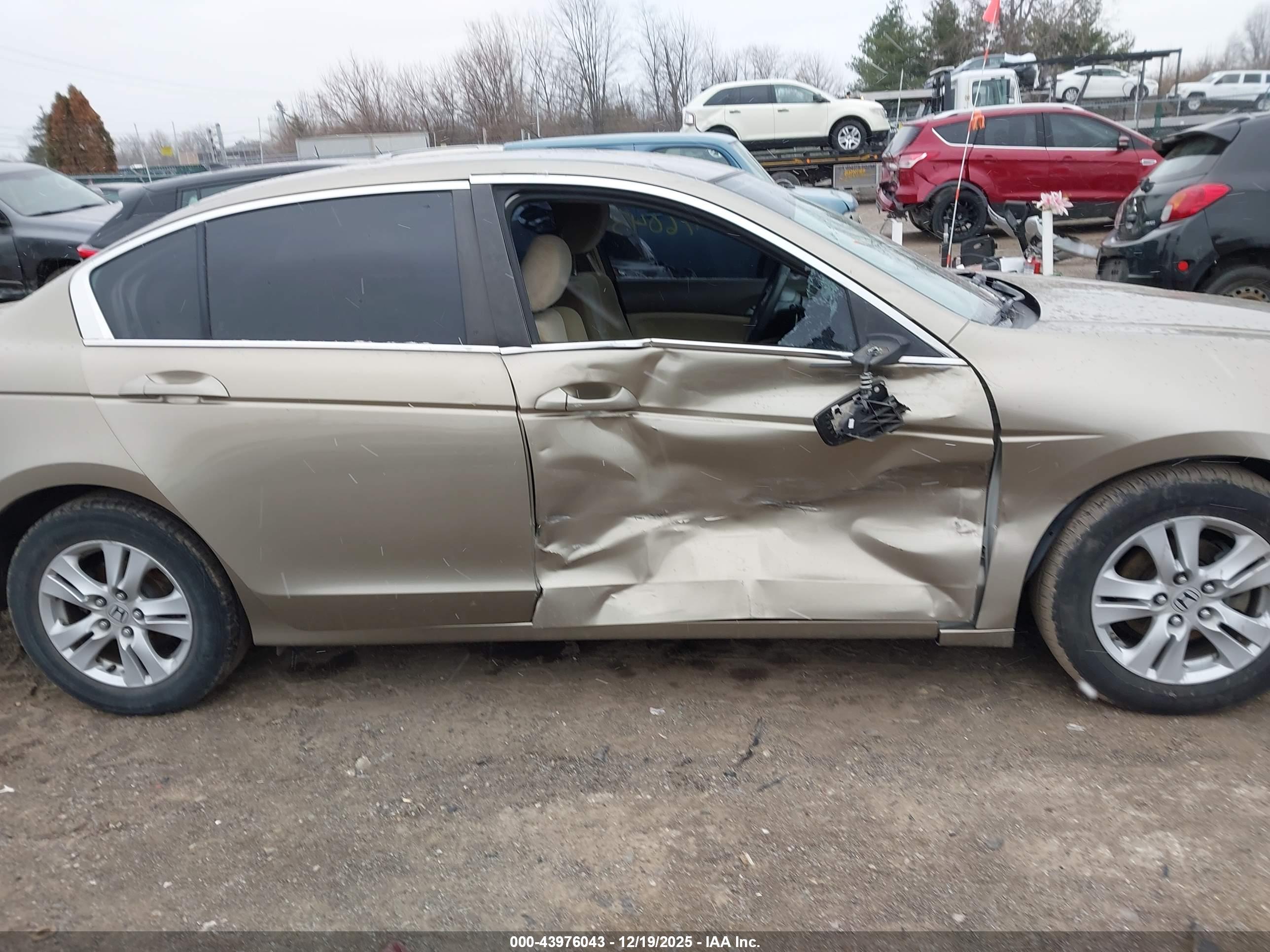 HONDA ACCORD image 6