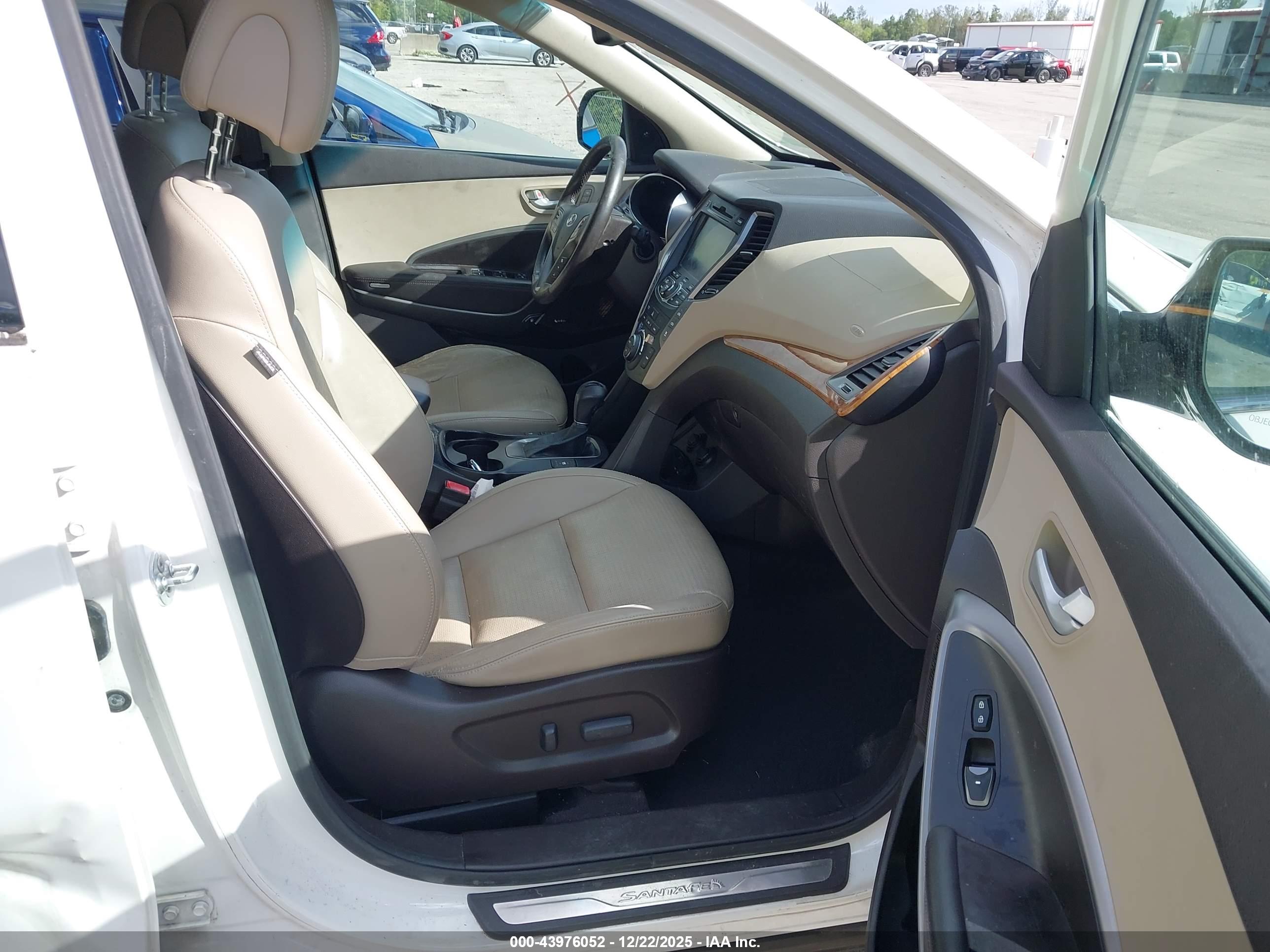 HYUNDAI SANTA image 5