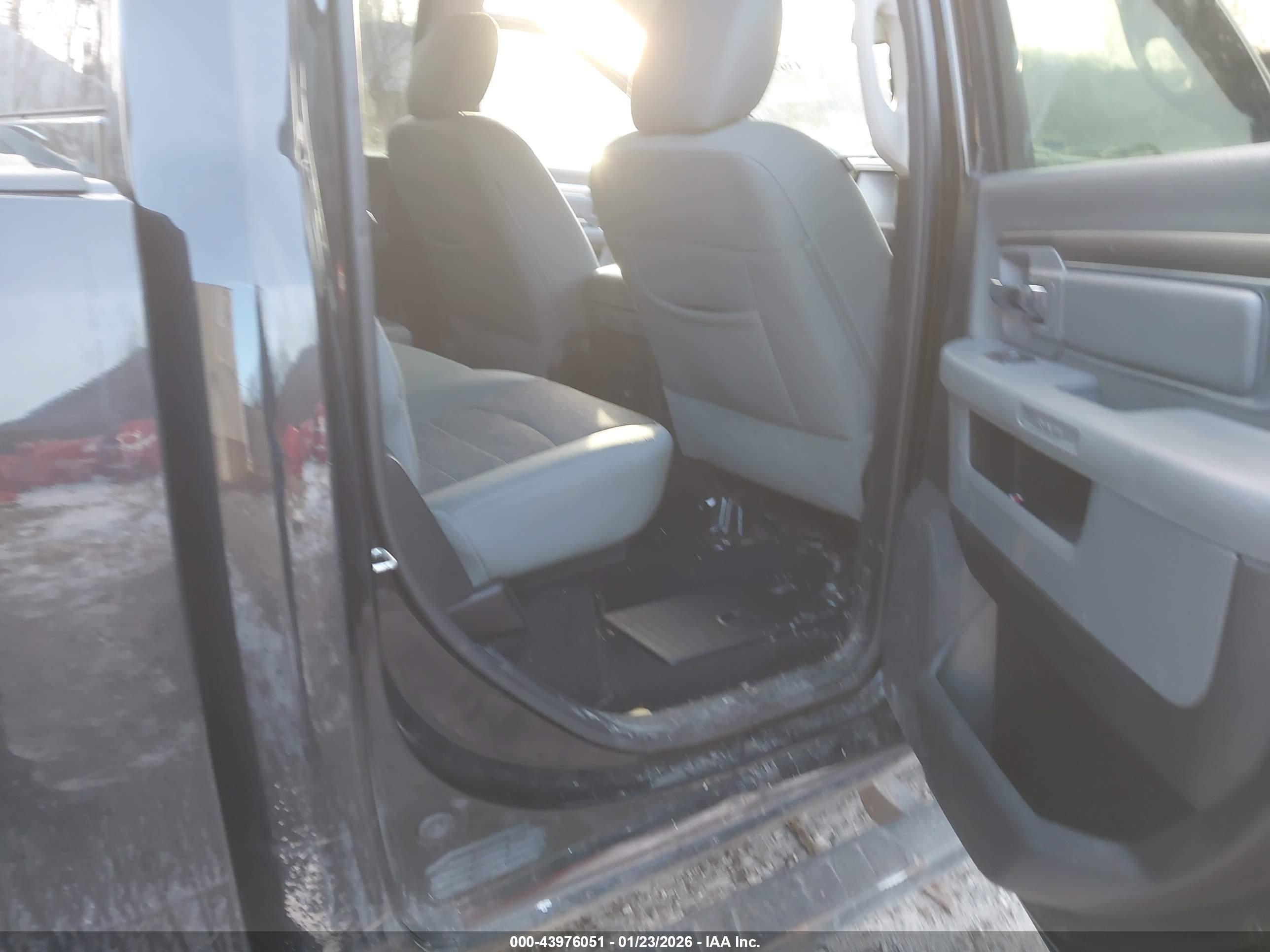 RAM 1500 image 8