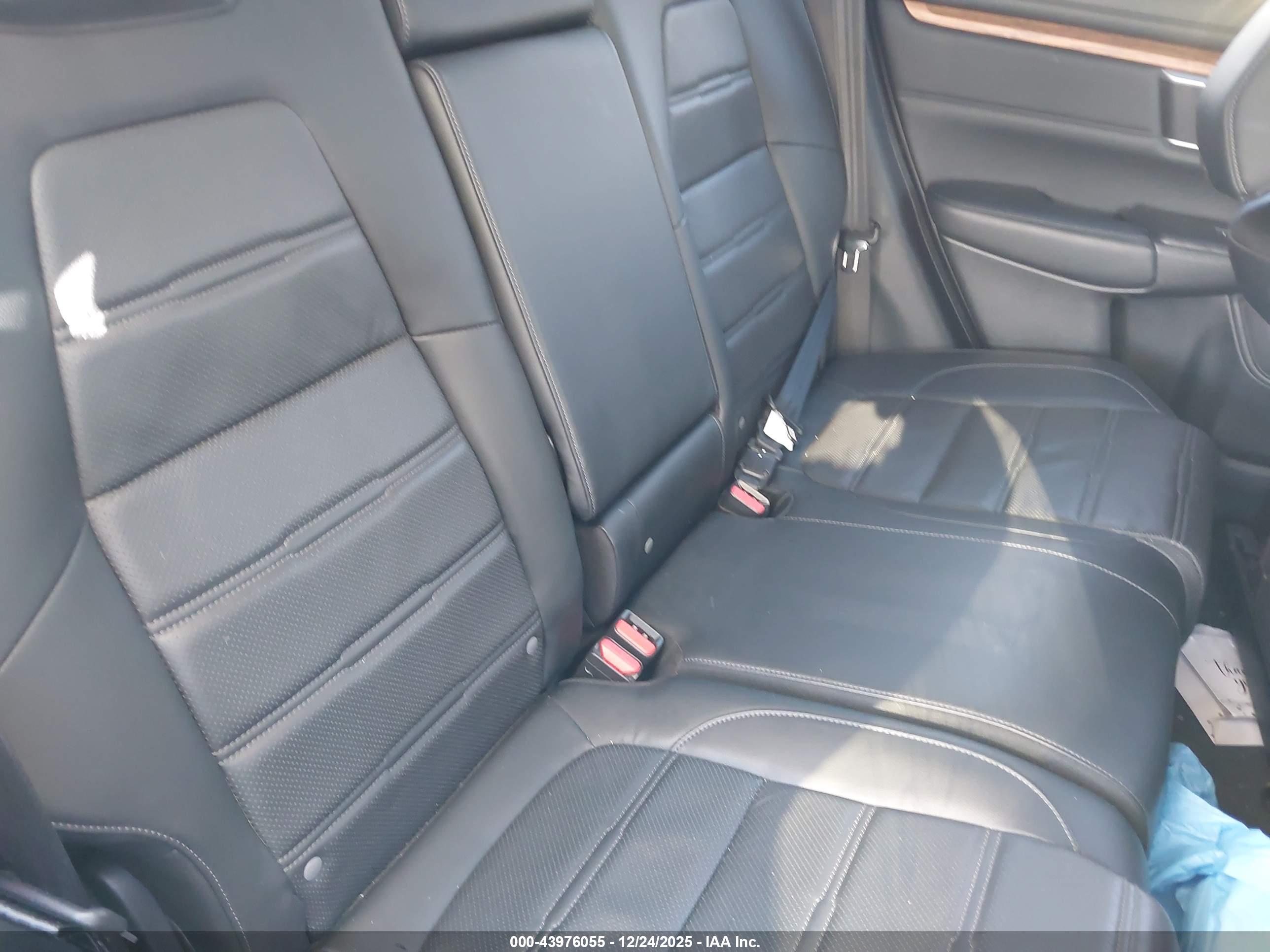 HONDA CR-V image 8
