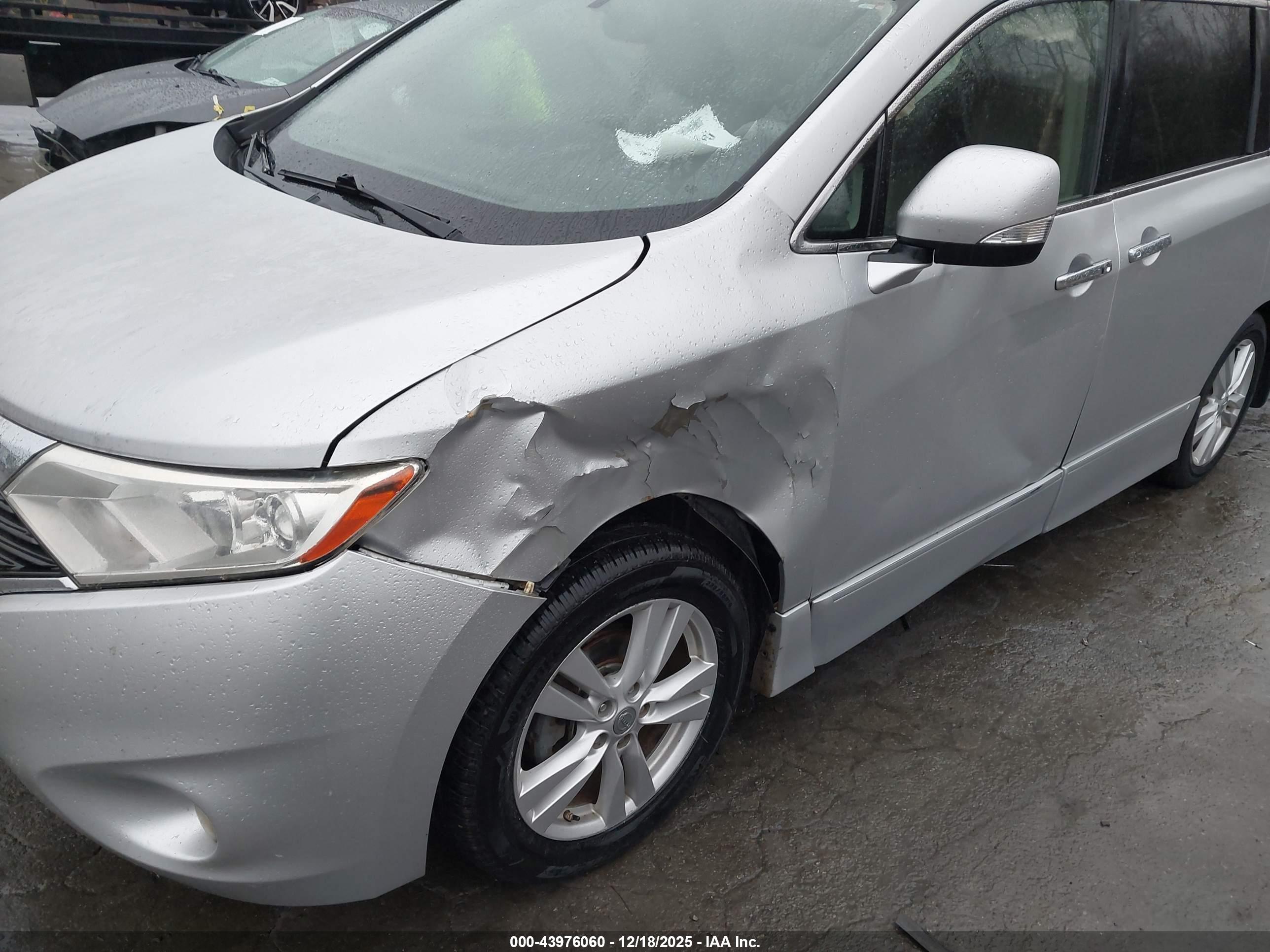NISSAN QUEST image 6