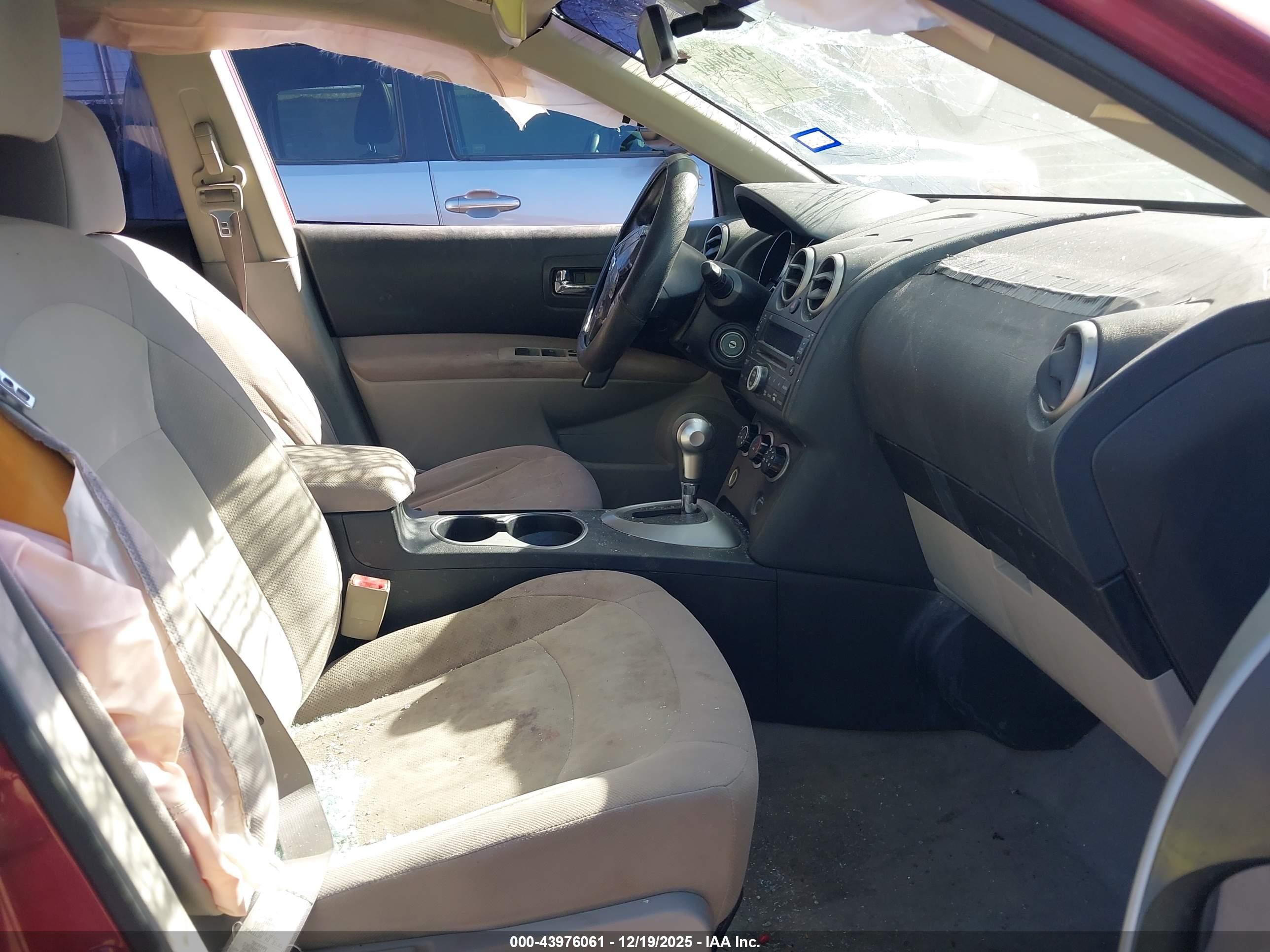 NISSAN ROGUE image 5