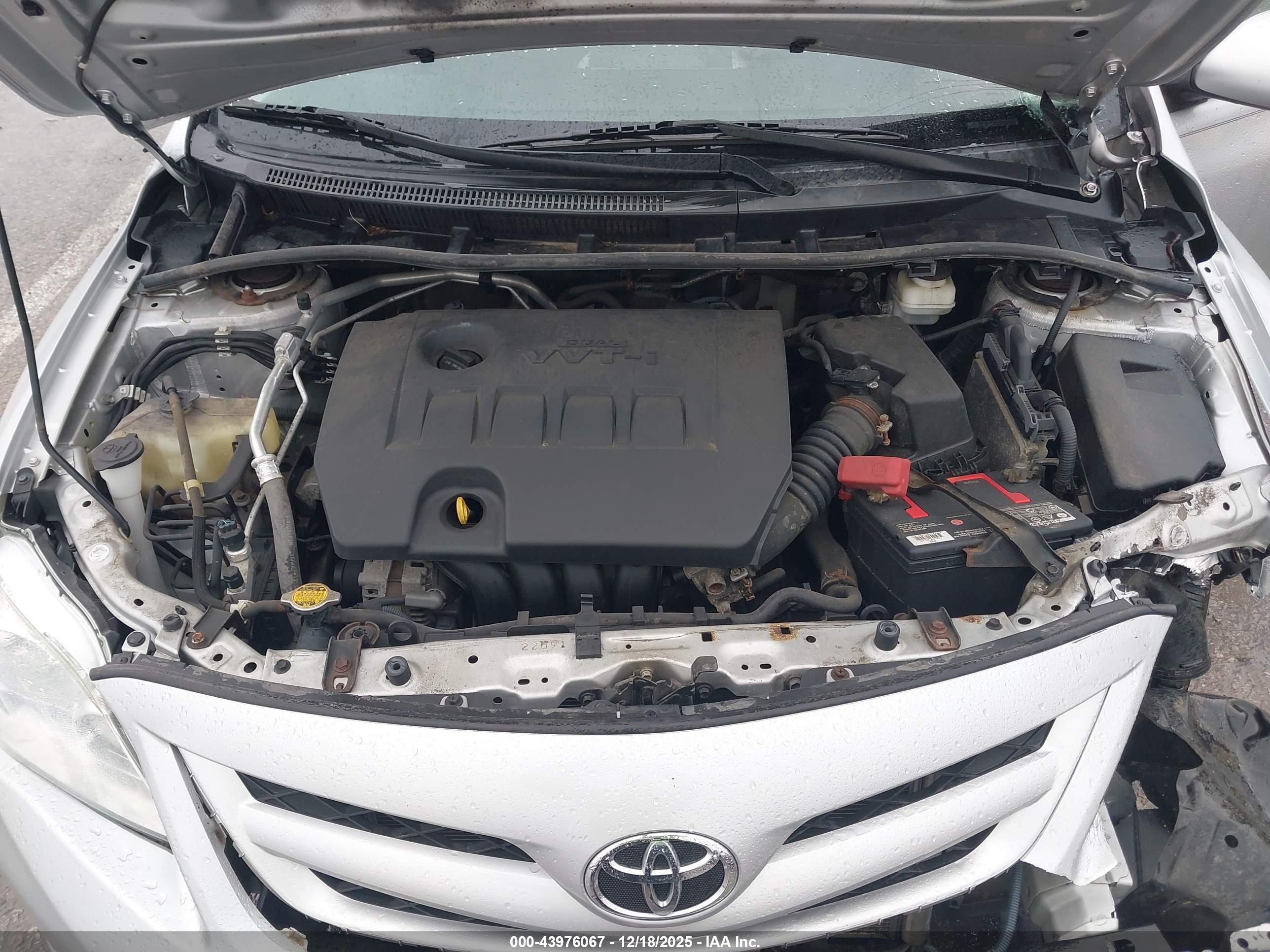 TOYOTA COROLLA image 10