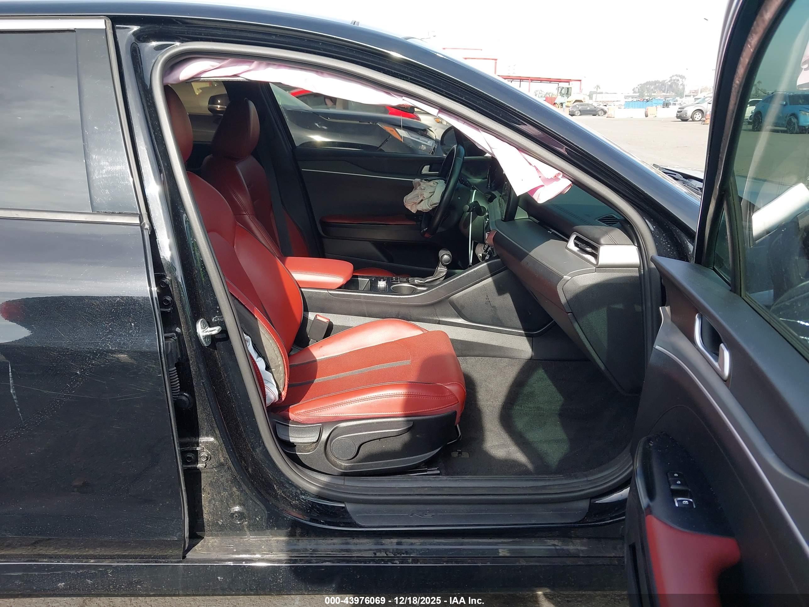 KIA K5 image 5