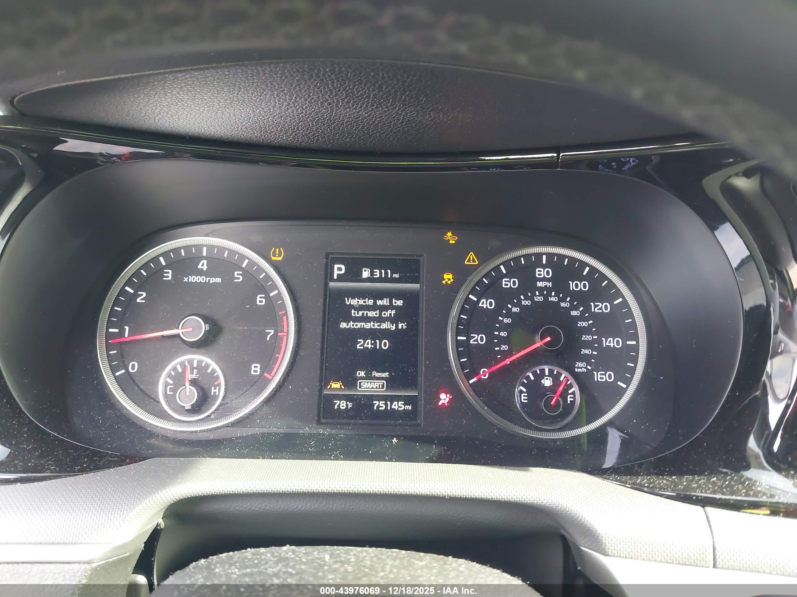 KIA K5 image 7