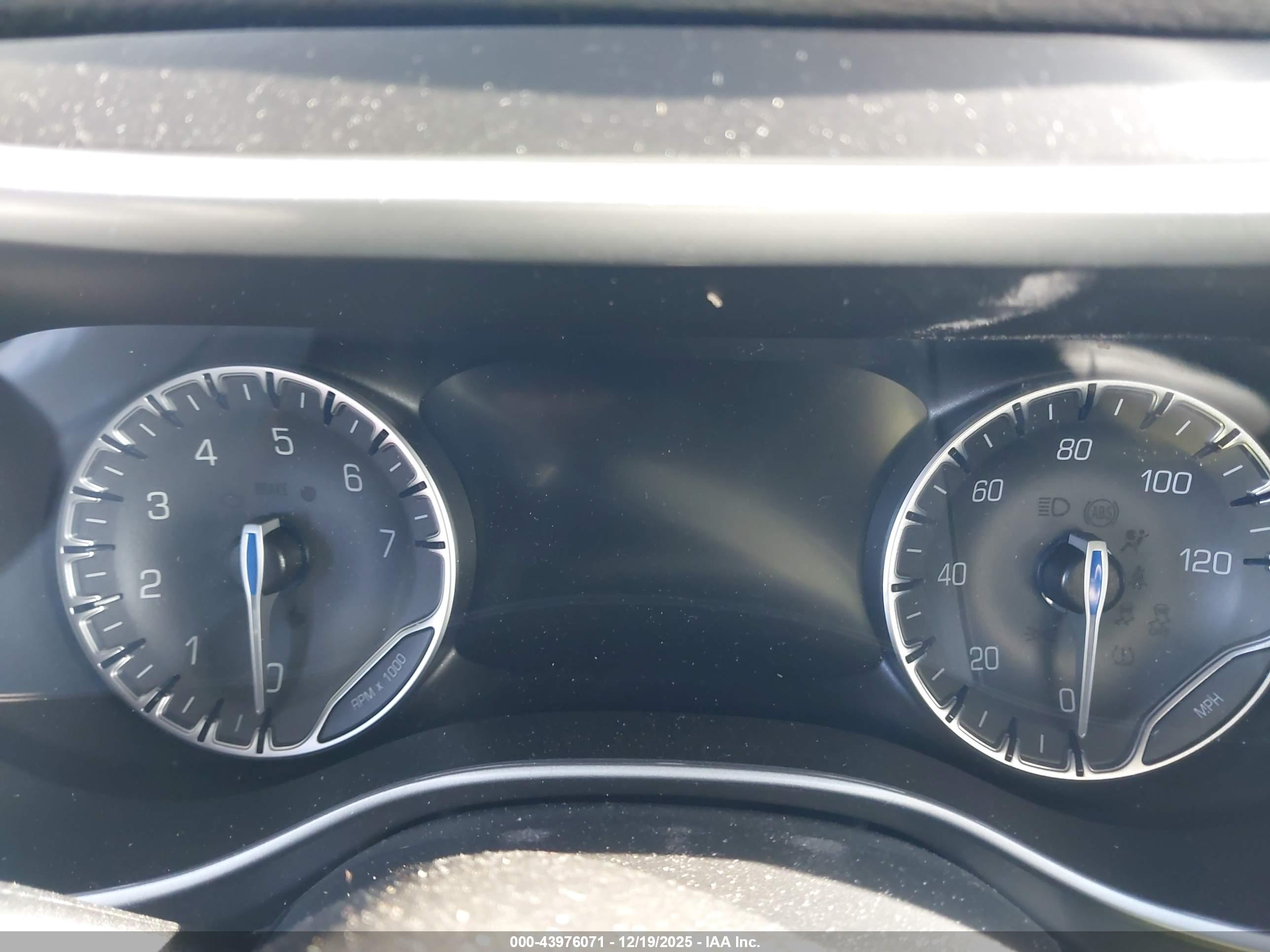 CHRYSLER PACIFICA image 7