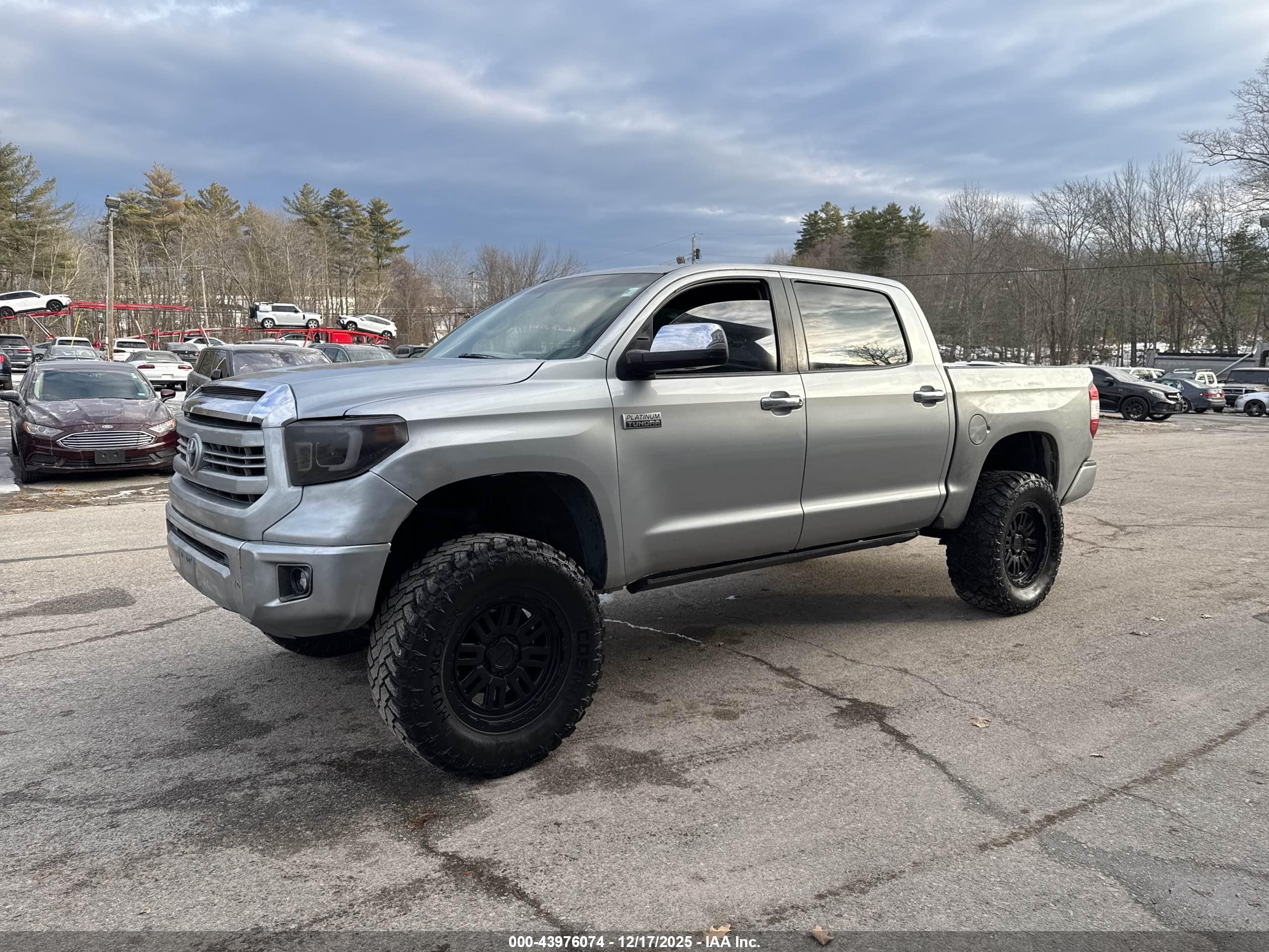 TOYOTA TUNDRA image 2