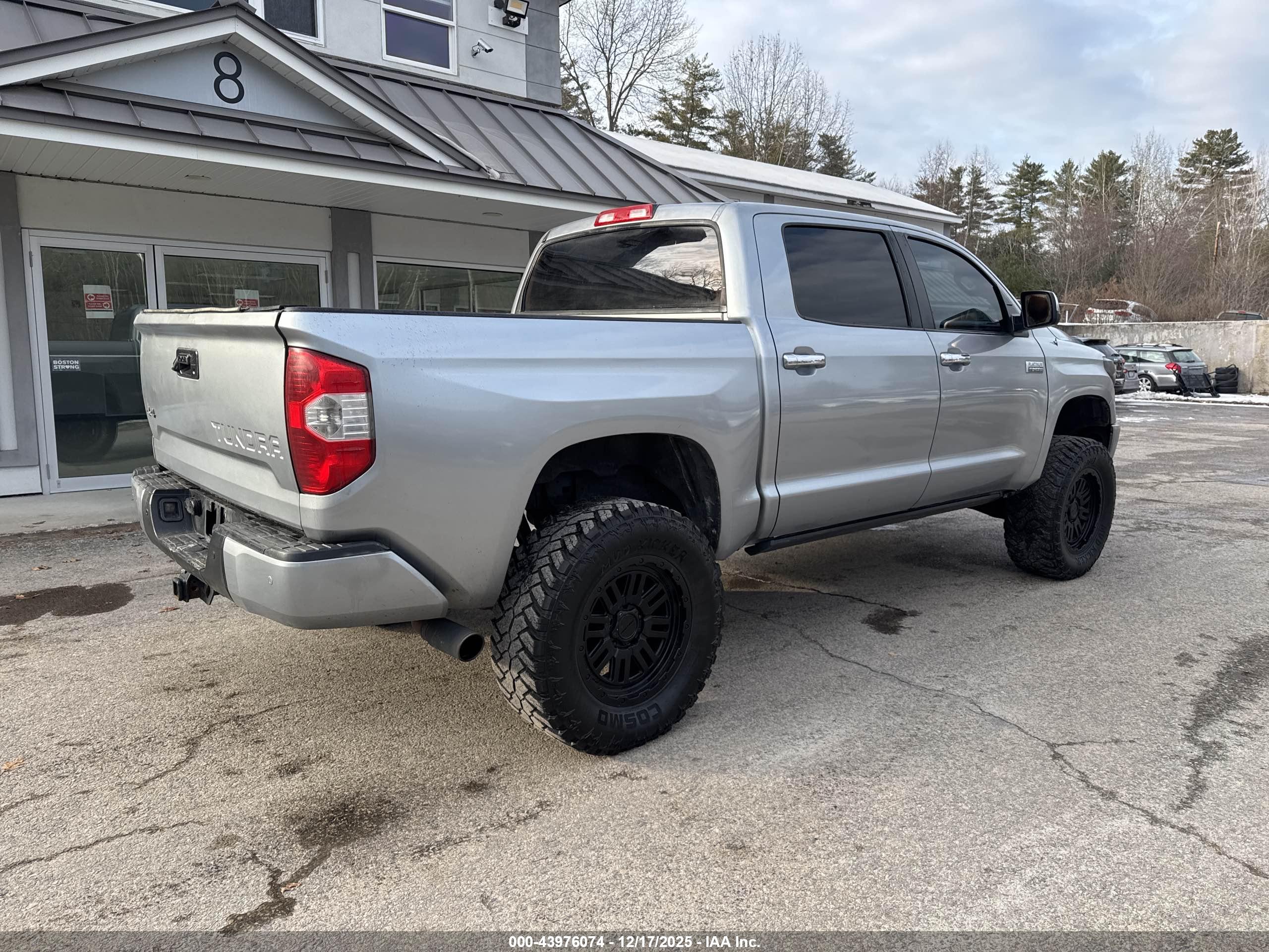 TOYOTA TUNDRA image 4