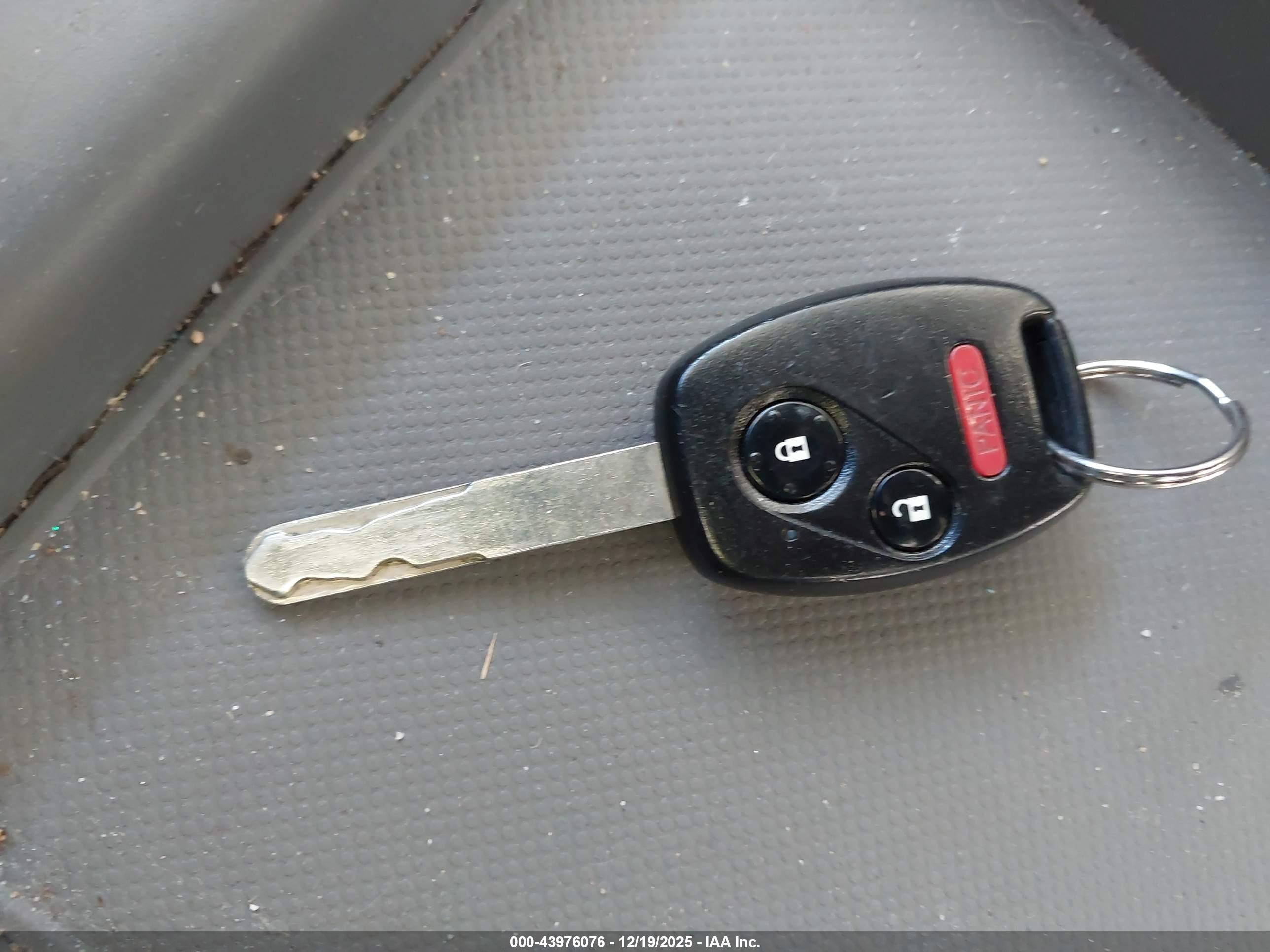 HONDA CR-V image 11