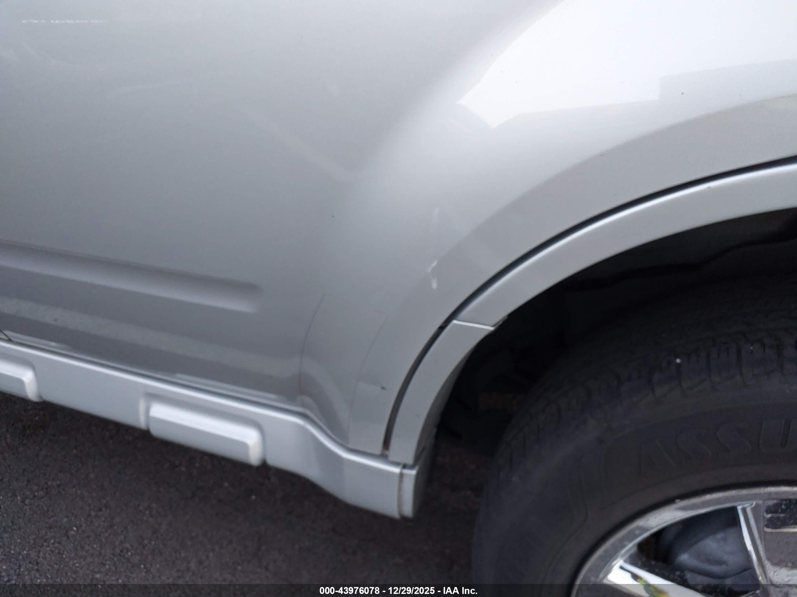FORD ESCAPE image 6