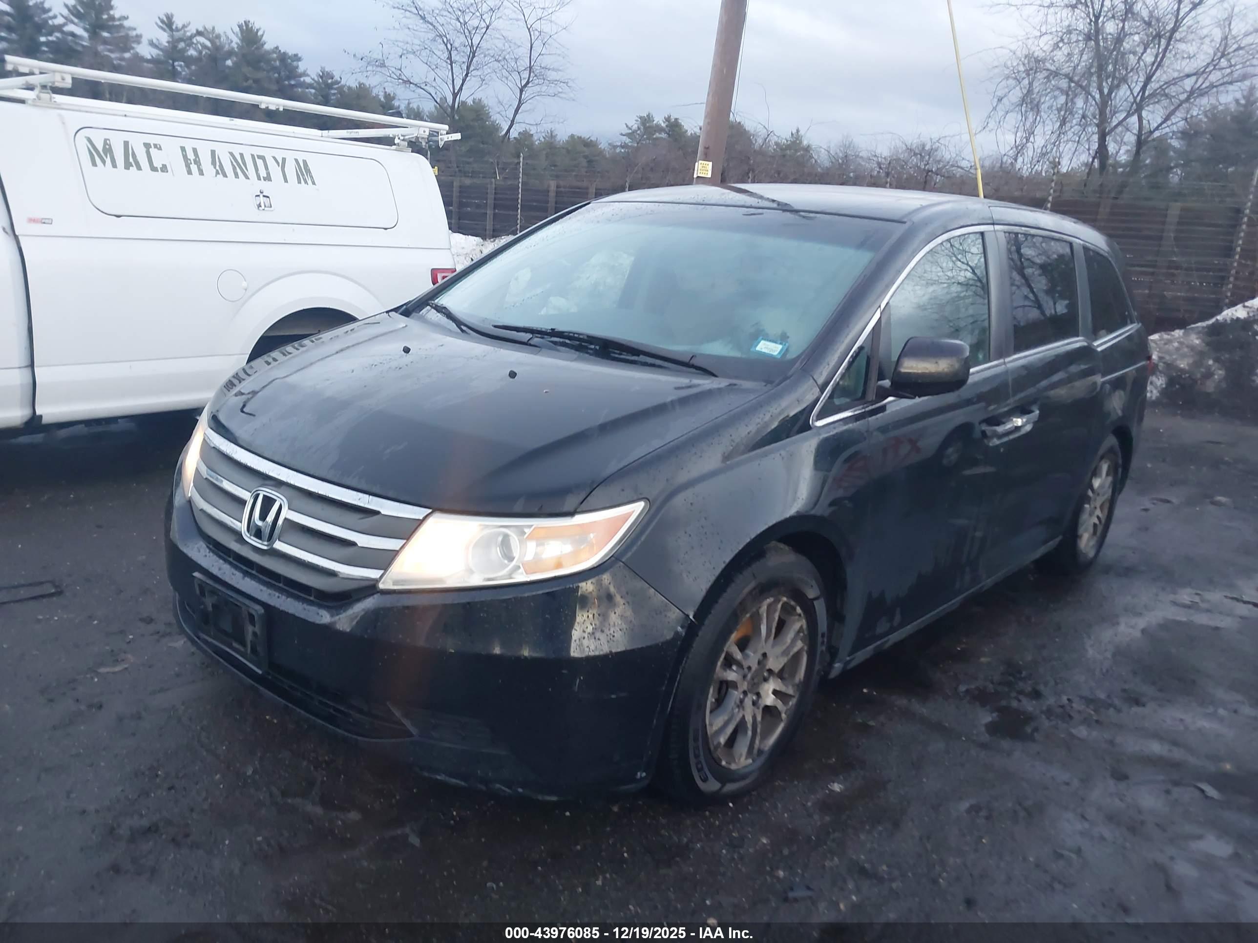 HONDA ODYSSEY image 2